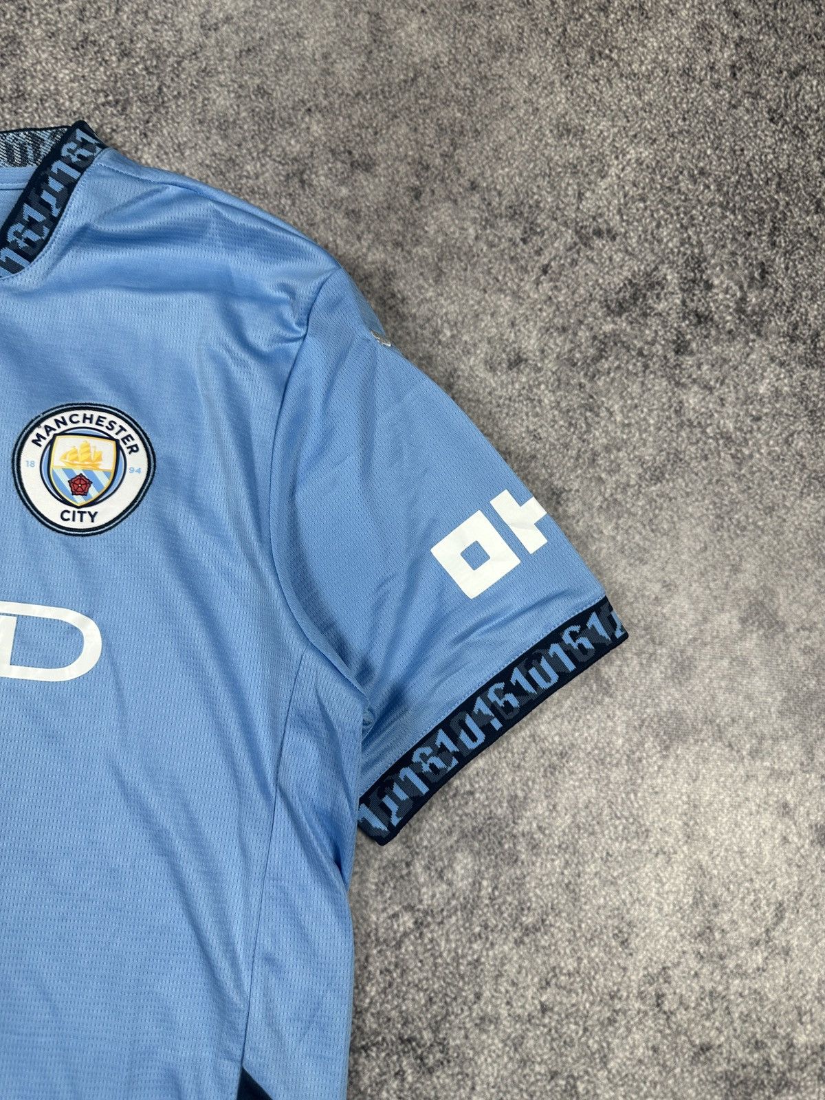 Puma Puma Manchester City soccer jersey Blokecore style rare VTg Size US XL / EU 56 / 4 - 5 Thumbnail