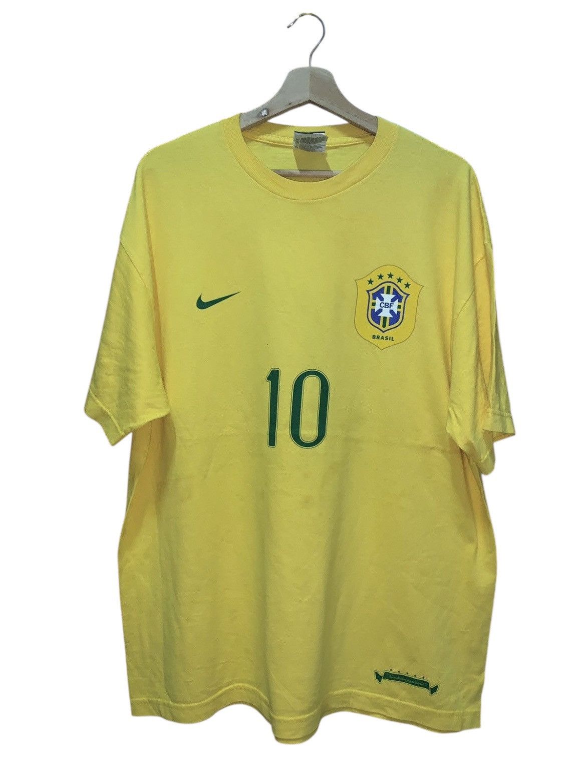 Nike RARE!!!Nike RONALDINHO 10(BRAZIL) T-shirt Size US XL / EU 56 / 4 - 1 Thumbnail