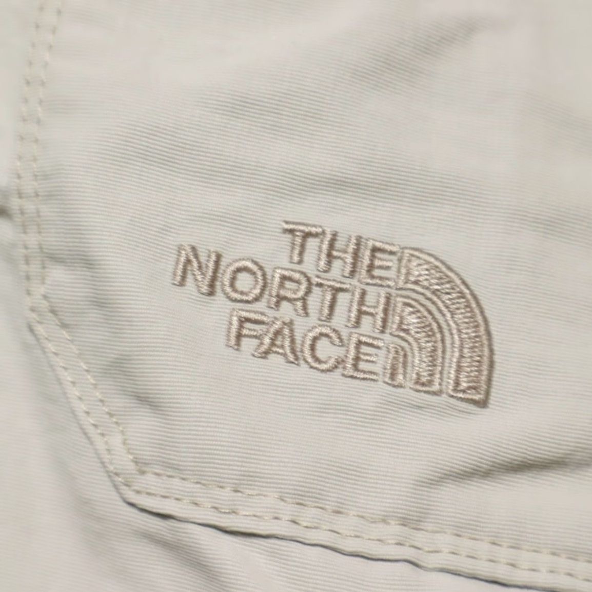 The North Face The North Face Paramont Nylon Woven Cargo Shorts Khaki Mens L Size US 33 - 8 Thumbnail