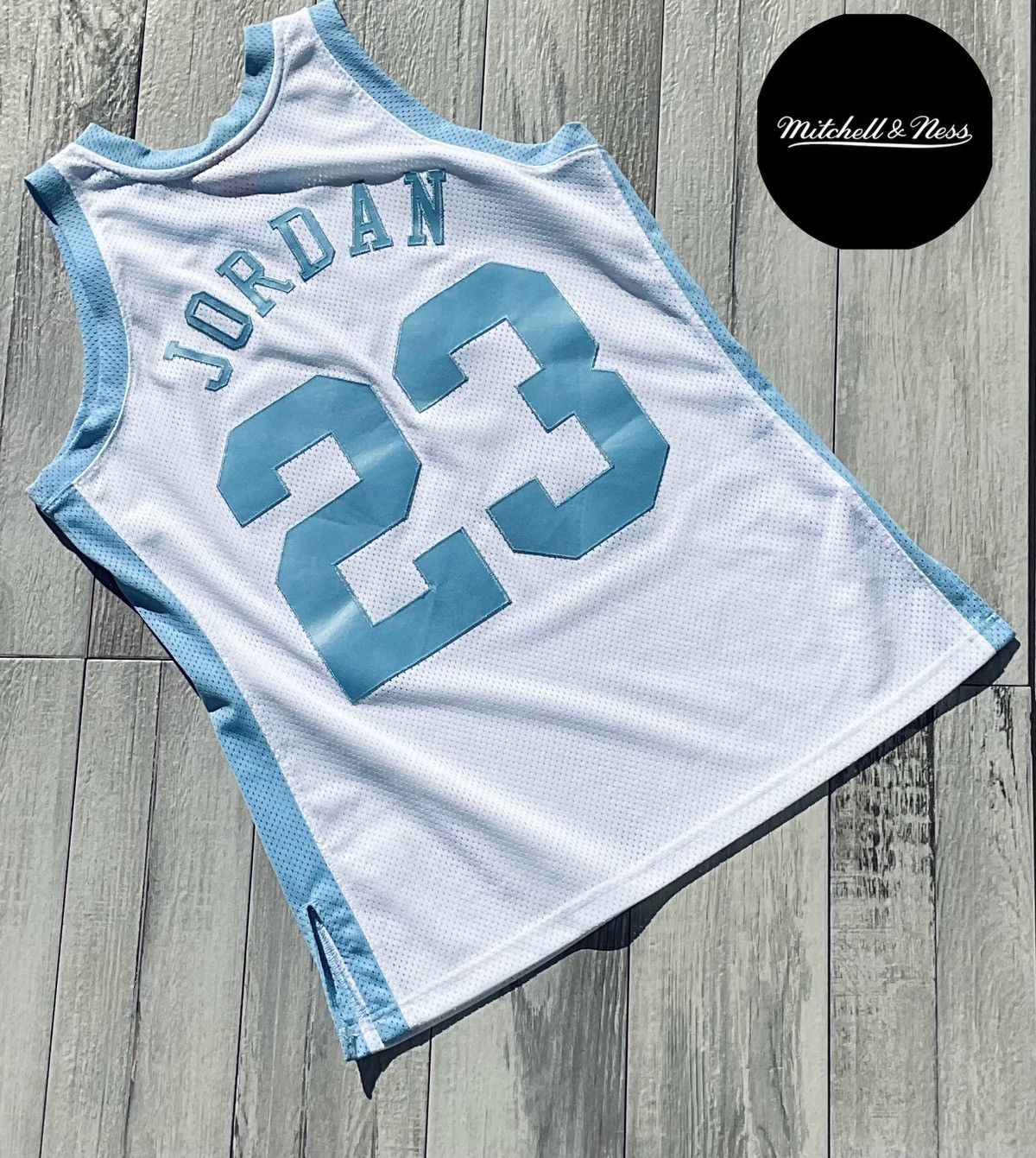 Mitchell & Ness Jordan White North Carolina Tar Heel Authentic Jersey Mens L Size US L / EU 52-54 / 3 - 2 Thumbnail
