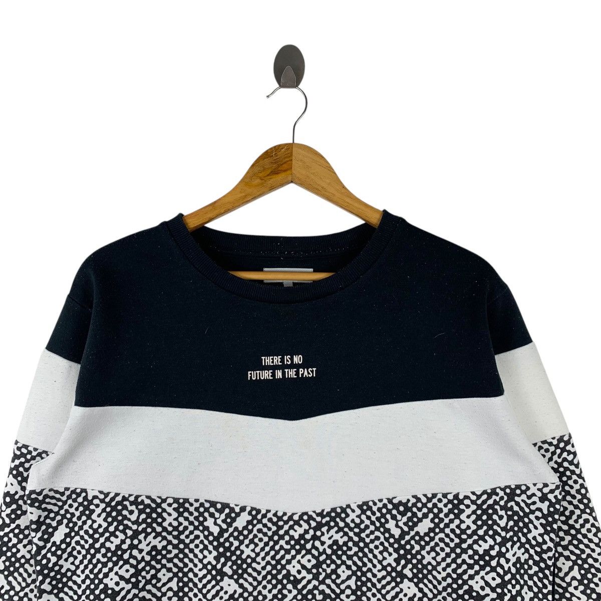 Japanese Brand × semanticdesign SEMANTIC DESIGN Japanese Brand Casualwear Center Sweatshirt Size US L / EU 52-54 / 3 - 3 Thumbnail