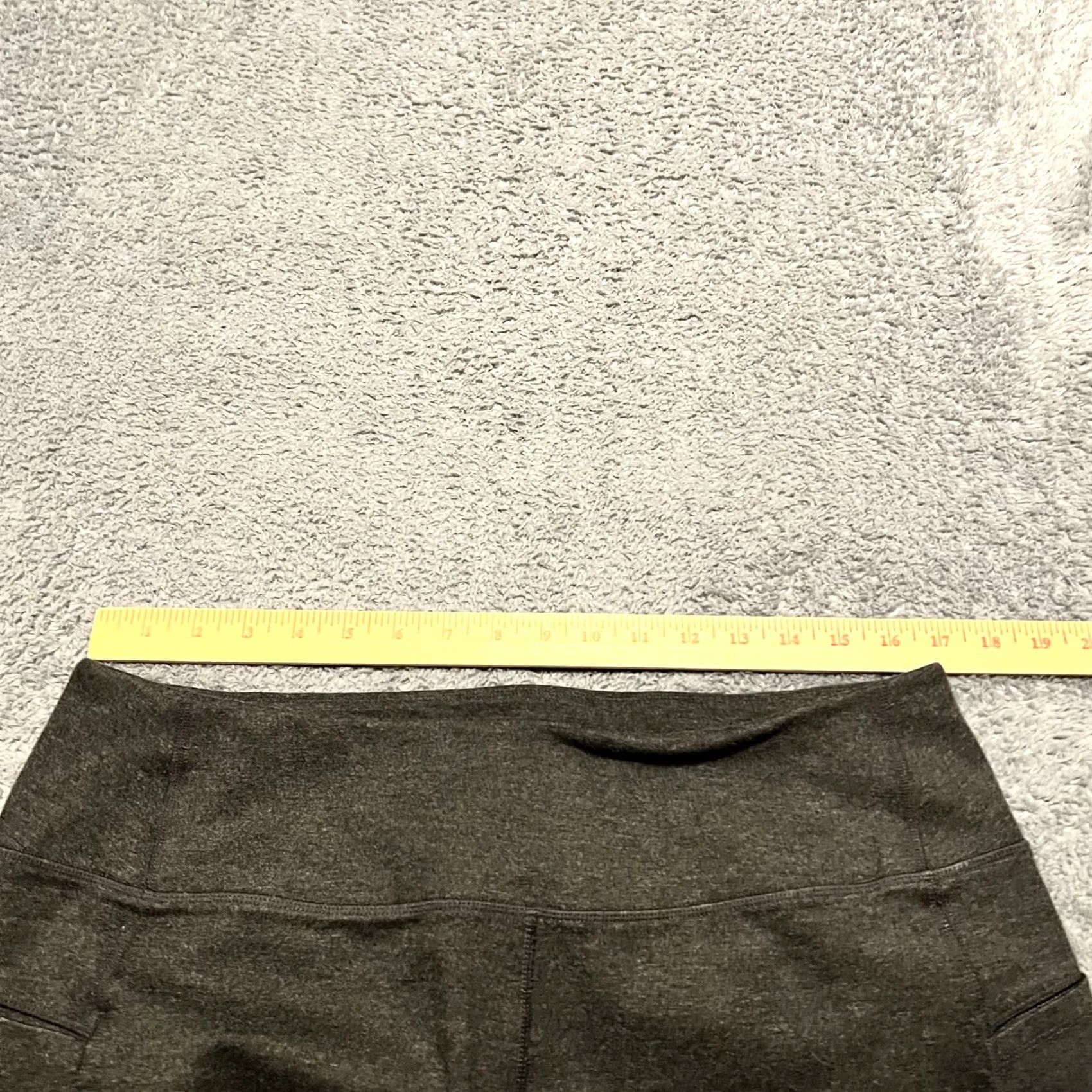 Soft Surroundings Soft Surroundings Pants Leggings Womens XL Petite Super Tech Super Slim Pocket Ankle Petite Gray PXL Women Size 40" / US 18 - 7 Thumbnail