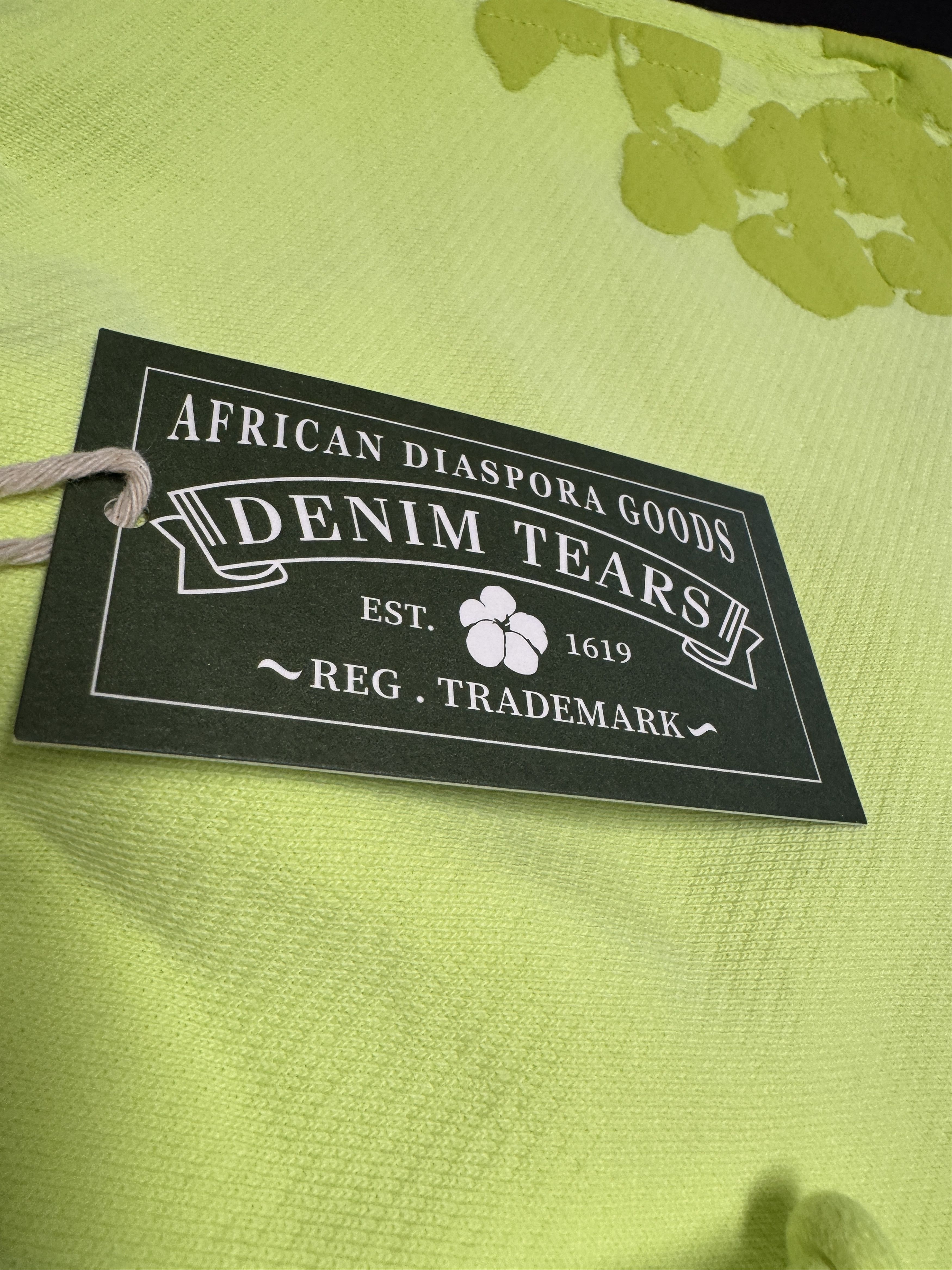 DENIM TEARS Denim Tears Mono Cotton Wreath Sweatpants Neon Green Size US 28 / EU 44 - 7 Thumbnail