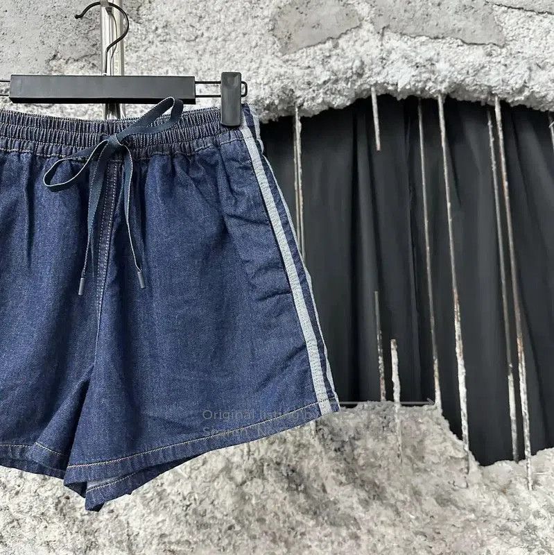 Dior Dior Blue Summer Shorts for Women . Size 28" / US 6 / IT 42 - 4 Thumbnail