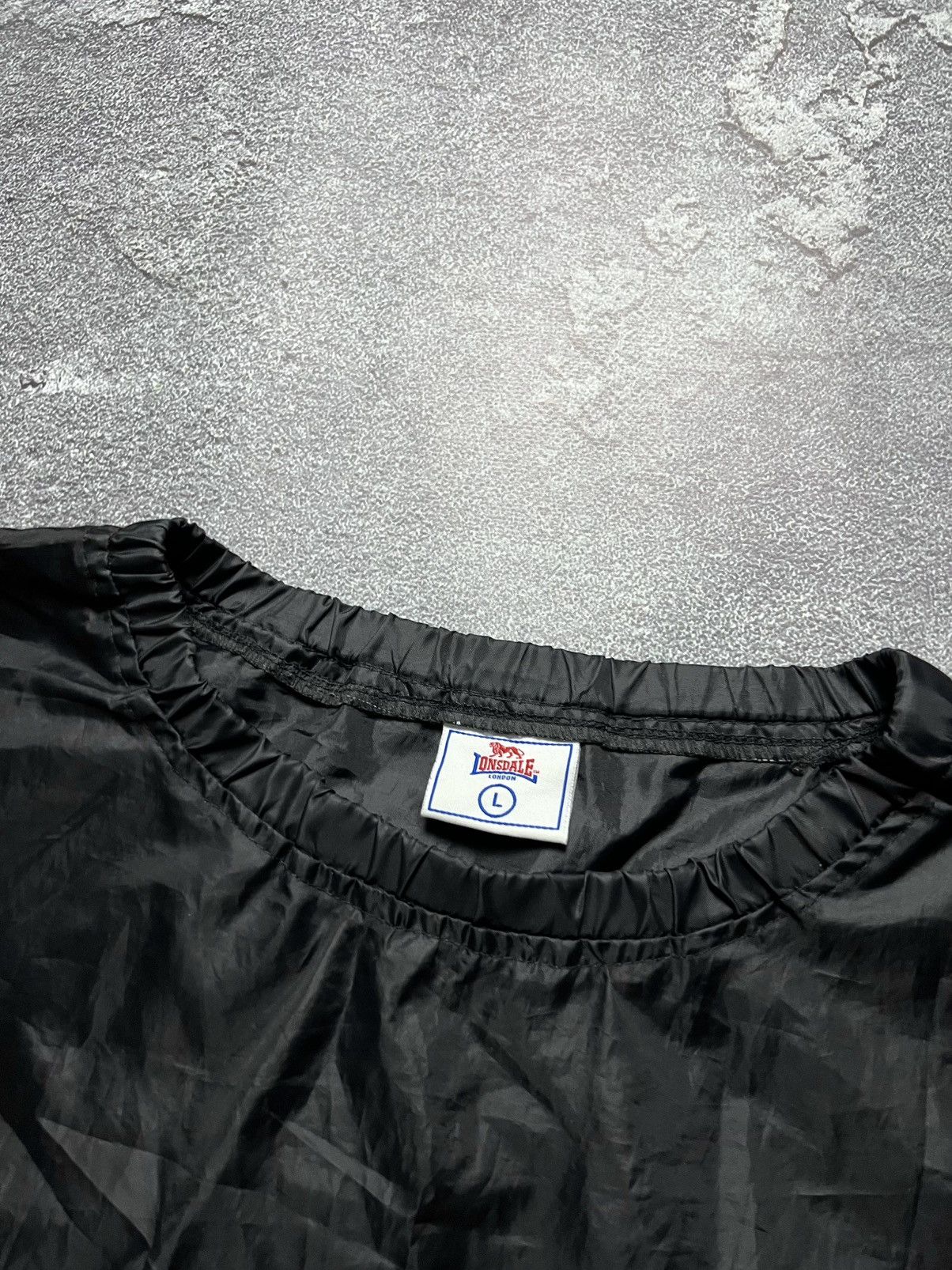 Lonsdale Vintage Lonsdale Nylon Sweatshirt Long Sleeve Big Logo L Size US L / EU 52-54 / 3 - 3 Thumbnail