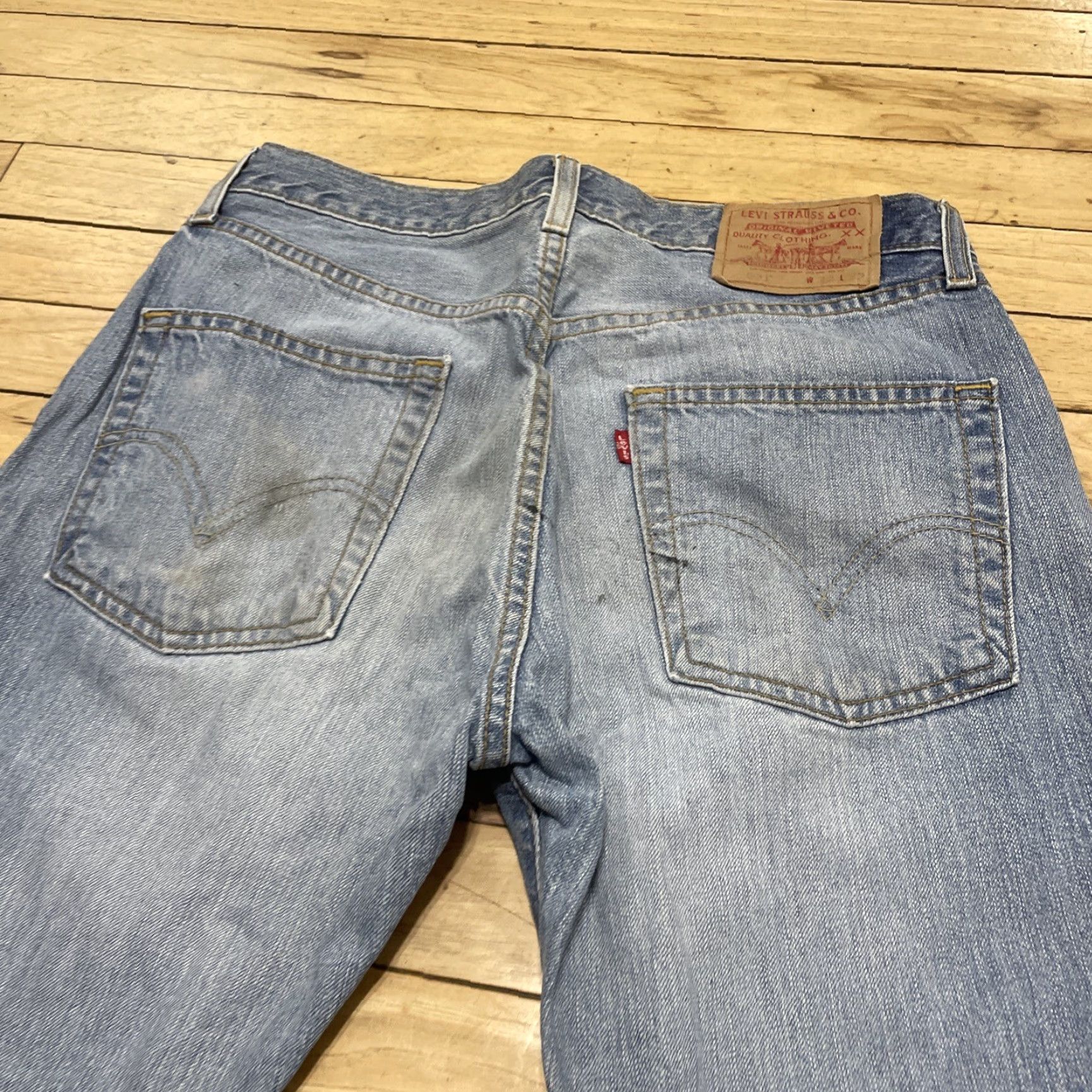 Levi's VINTAGE Levi's 501xx Jeans Men 32 Streetwear Paint Grunge Rivet Blue 30x32 Jeans Mens Blue 501xx Y2K Streetwear Distressed Button Fly Size US 32 / EU 48 - 4 Thumbnail