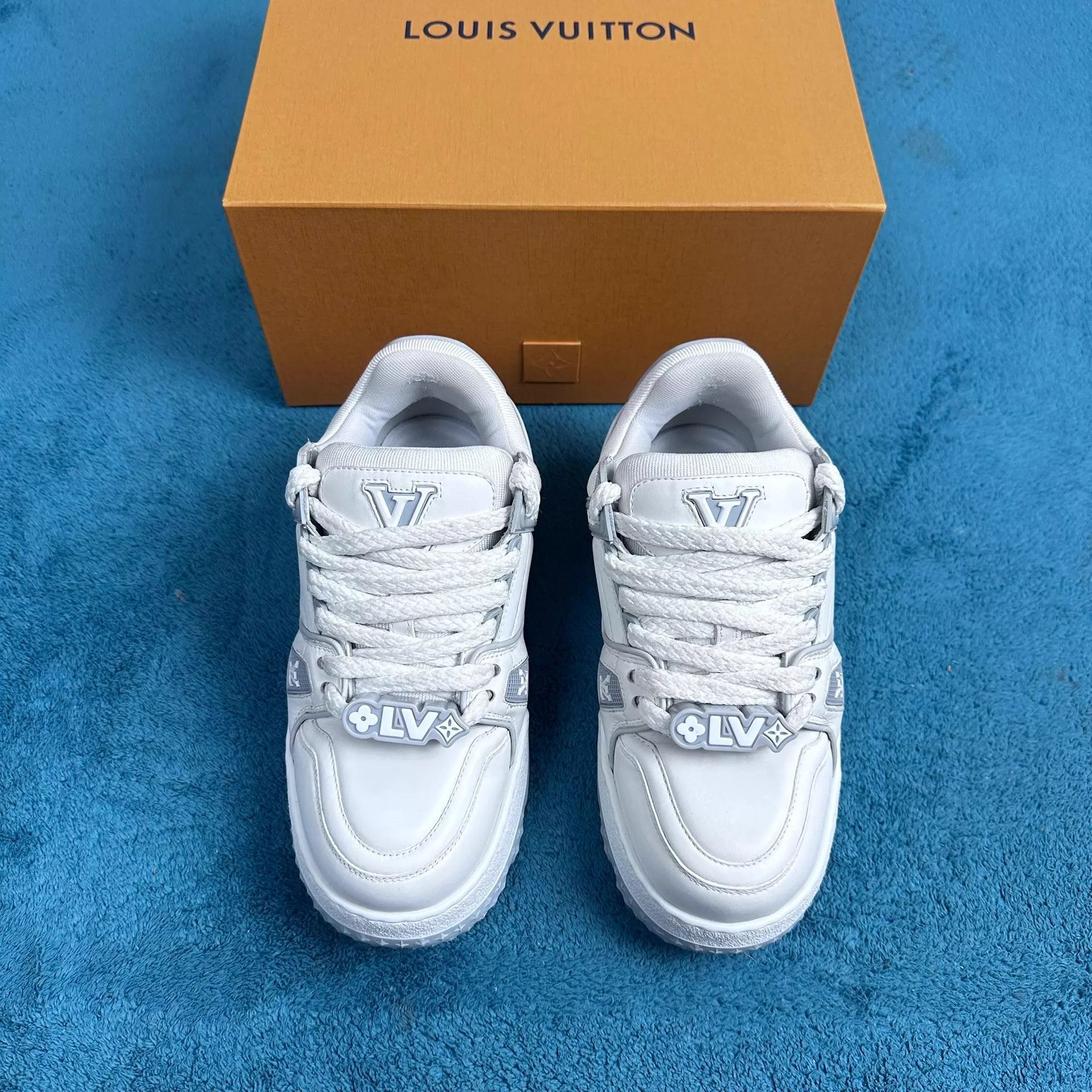 Louis Vuitton LV Trainer White Grey 37 Mint Size US 6.5 / IT 36.5 - 1 Thumbnail