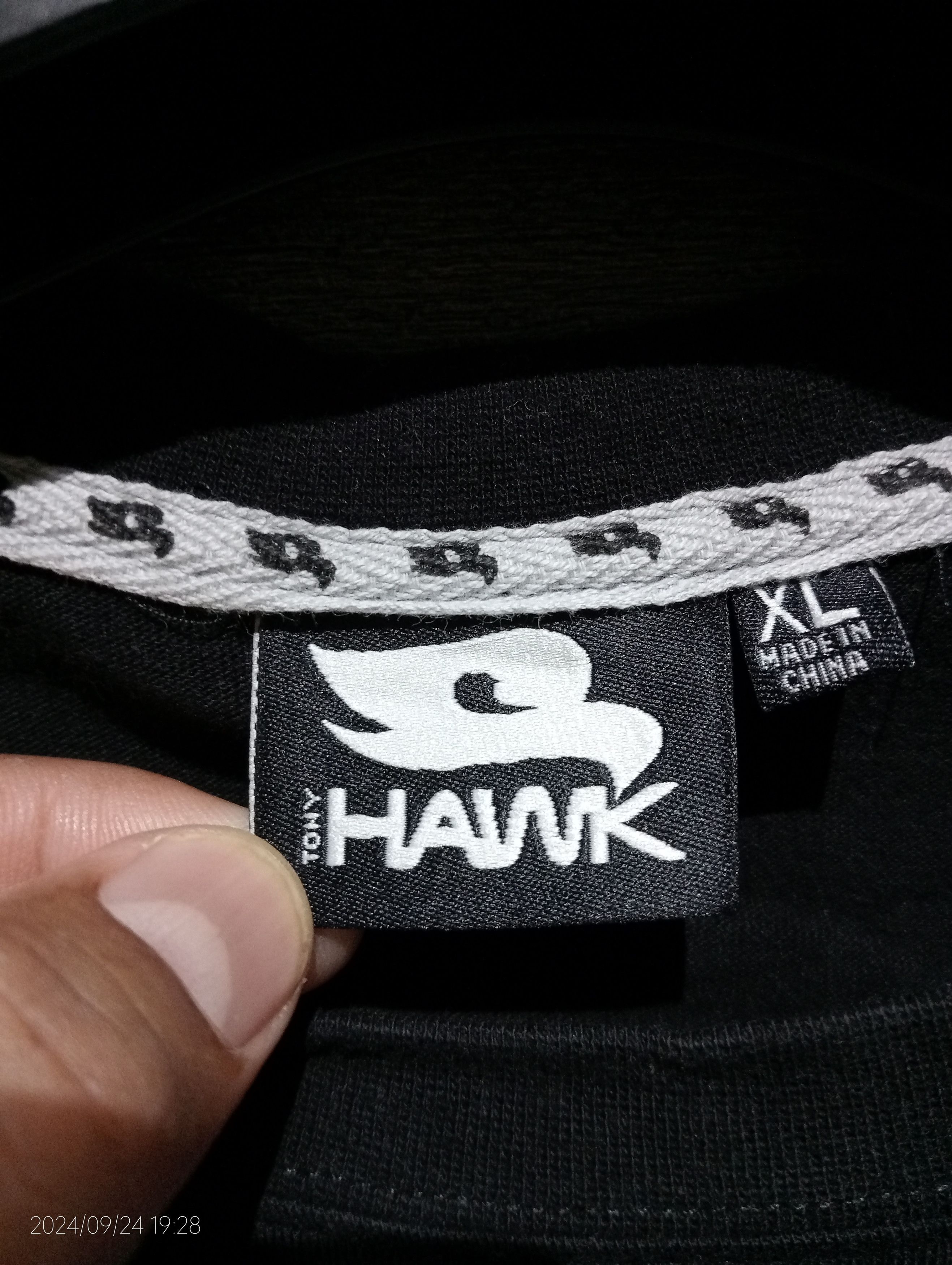Tony Hawk Vintage Tony Hawk Long Sleeve Tshirt Very Rare Size US XL / EU 56 / 4 - 2 Thumbnail