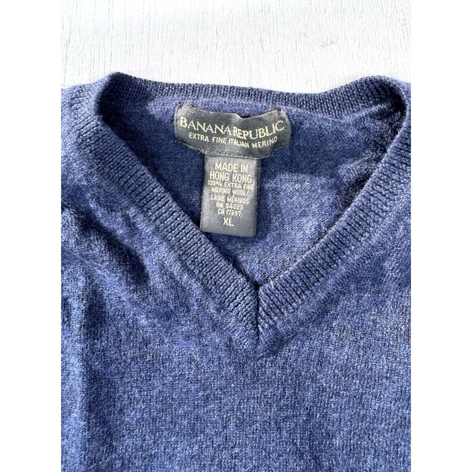 Banana Republic Banana Republic Sweater Pullover Mens M Blue Lightweight Wool V-Neck Long Sleeve Comfortable Regular Knit Size US M / EU 48-50 / 2 - 2 Thumbnail