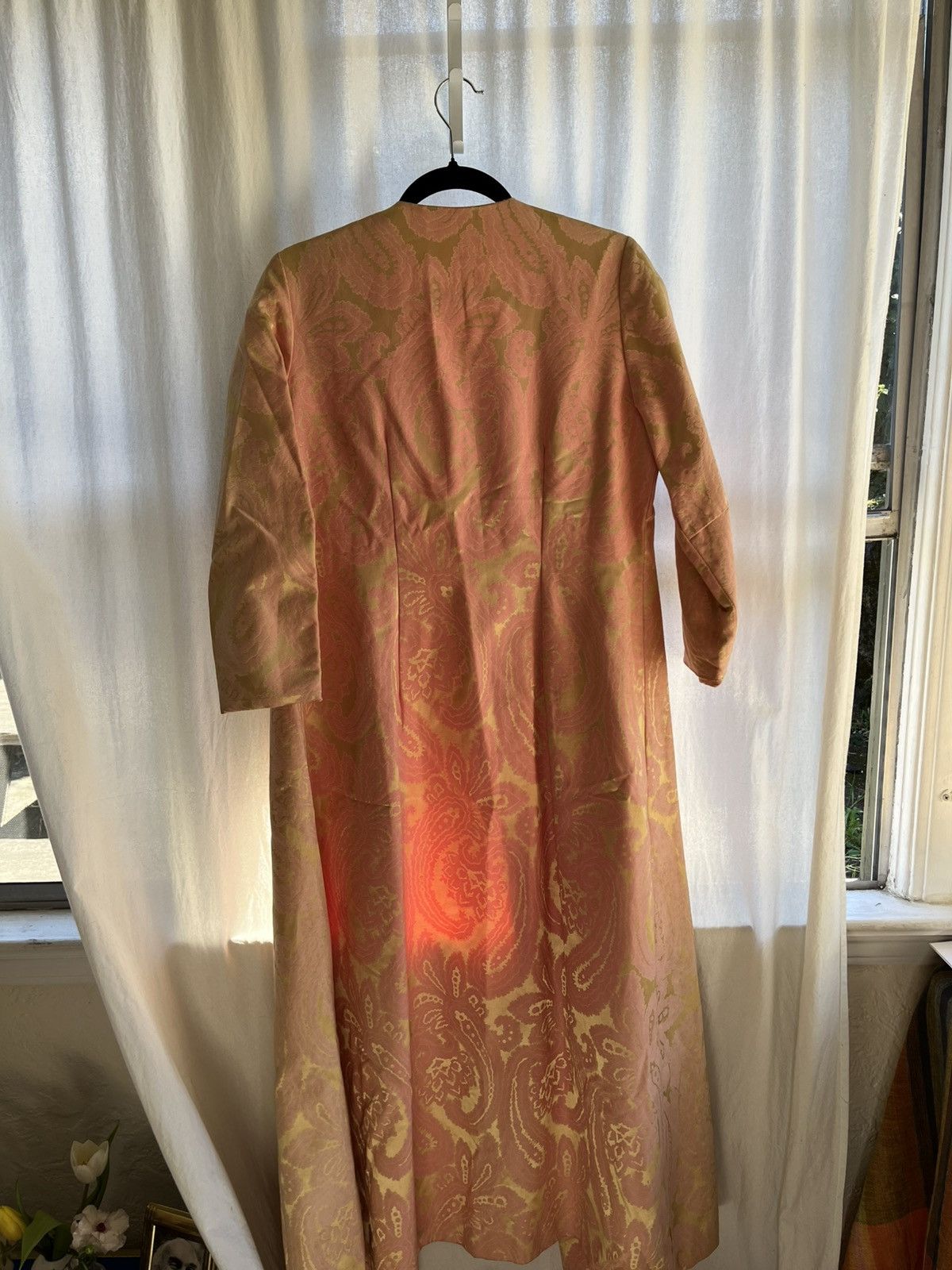 Vintage Vintage 60s Pink Gold Brocade Coat Dress Size S / US 4 / IT 40 - 2 Thumbnail