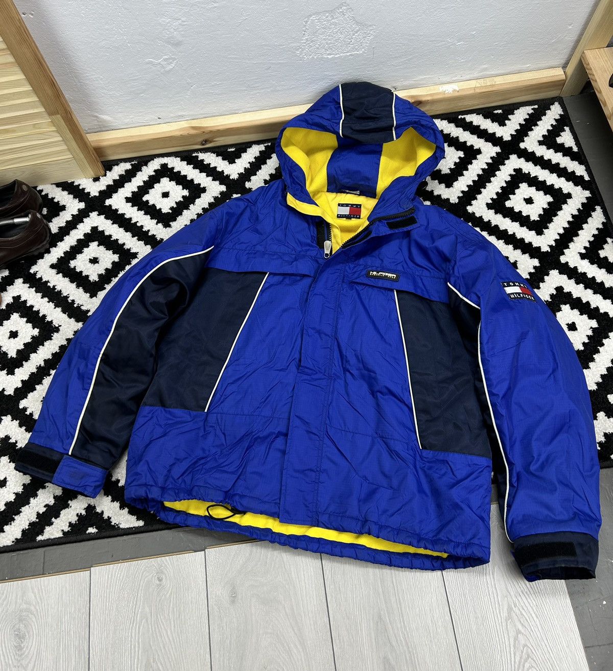 Tommy Hilfiger × Vintage Tommy Hilfiger Vintage Jacket size M - L Size US M / EU 48-50 / 2 - 2 Thumbnail