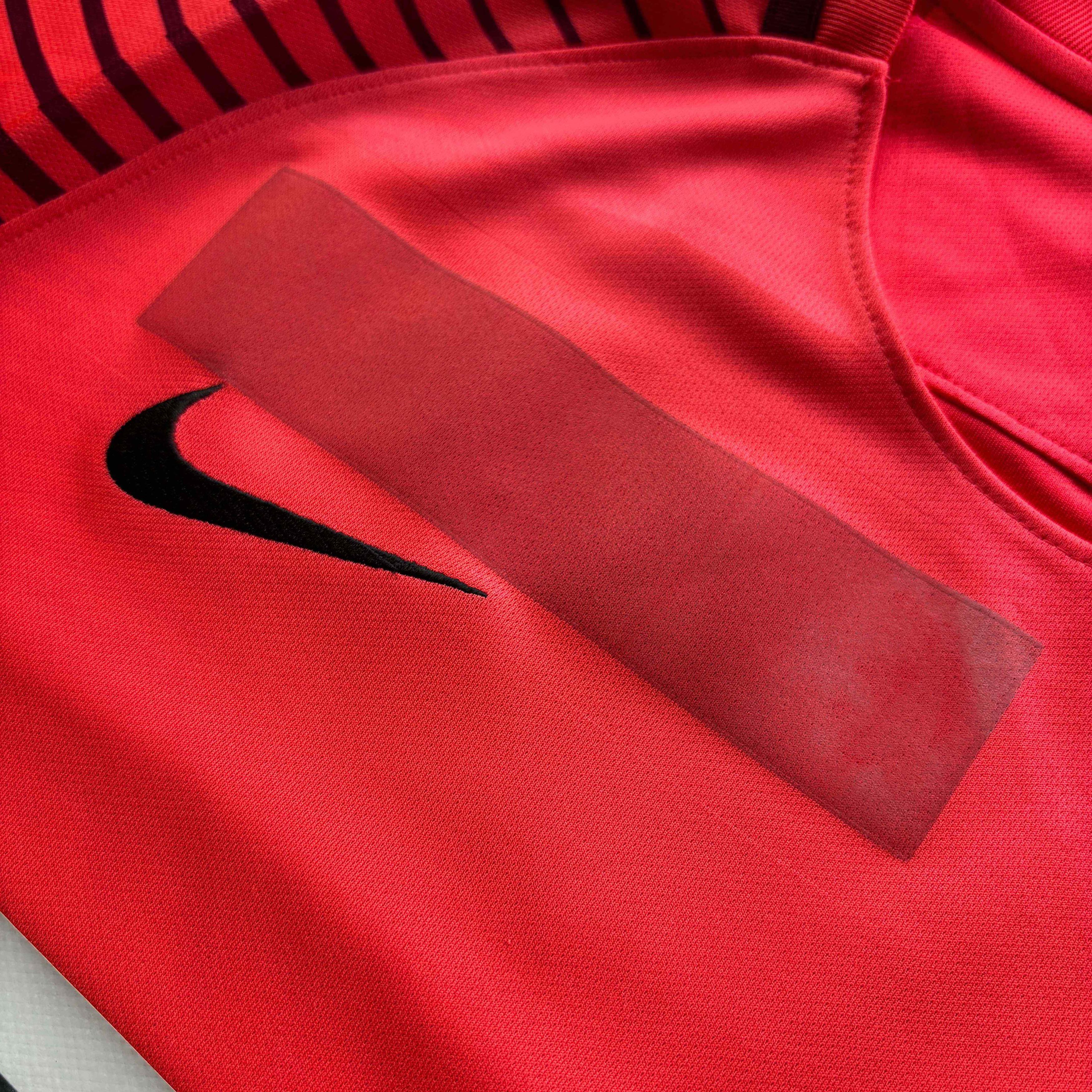 Nike MATCH WORN FC Thun 2017-18 home Hornung football jersey M Size US M / EU 48-50 / 2 - 5 Thumbnail