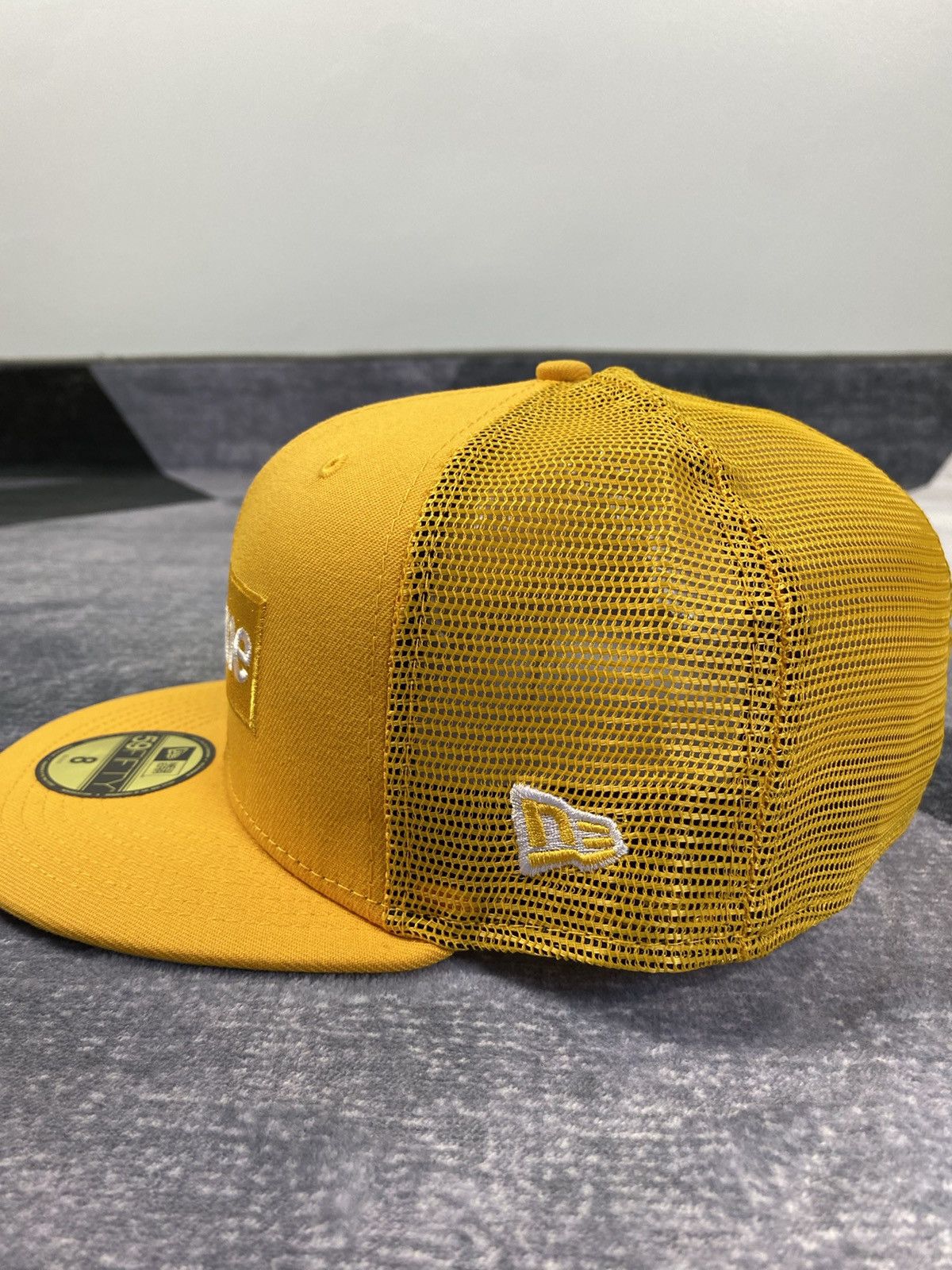 New Era × Supreme Supreme Box Logo Mesh back Size ONE SIZE - 2 Thumbnail