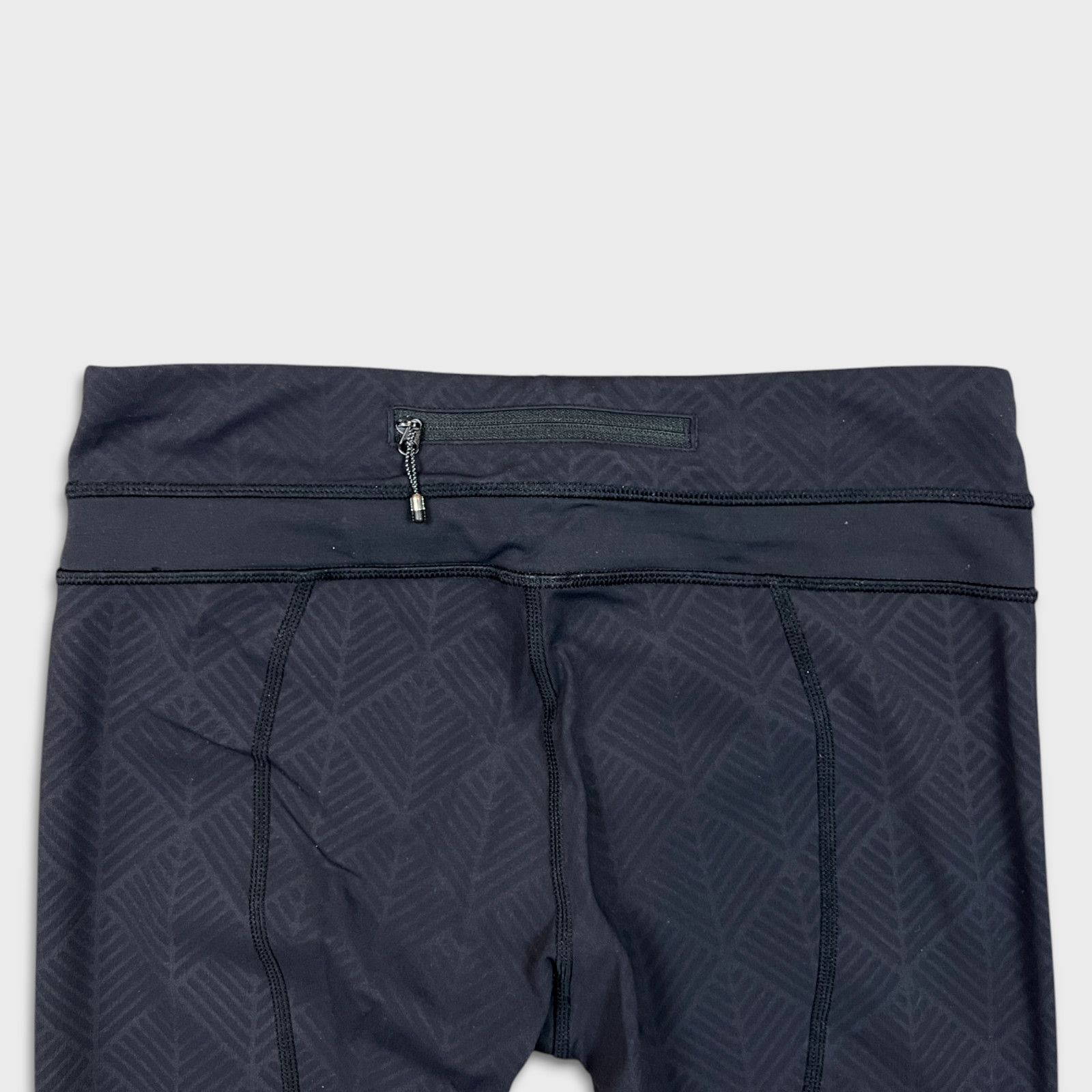 Lululemon Lululemon Run Inspire Crop II Athletic Sports Yoga Leggings Size 28" / US 6 / IT 42 - 6 Thumbnail