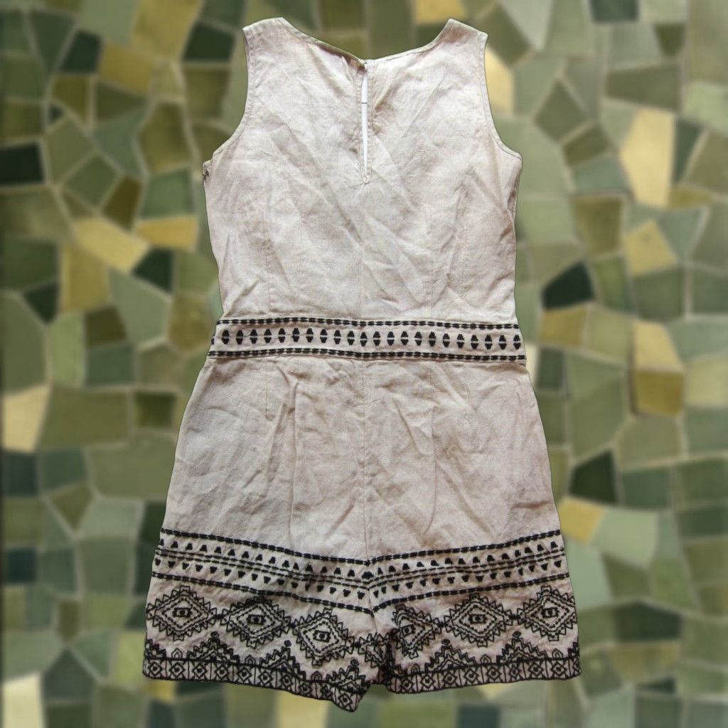 Ann Taylor Ann Taylor Loft Romper One-Piece Women XS Linen Embroidered Sleeveless V-Neck Pockets 100% Linen Beige Brown Embroidered Romper Women 00 Size 26" / US 2 / IT 38 - 1 Thumbnail