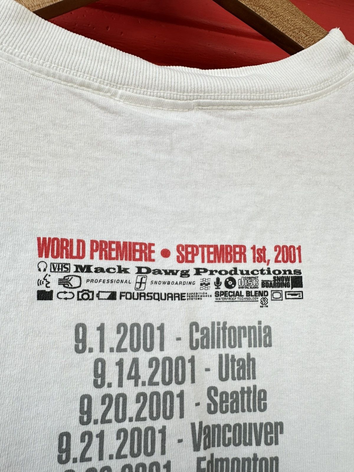 Vintage RARE Vintage True Life Forum Snowboarding By Mack Dawg Tee Size US M / EU 48-50 / 2 - 7 Thumbnail