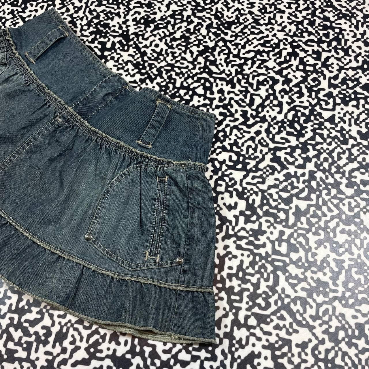 Japanese Brand Vintage Y2K Japanese Flared Retro Mini Skirt Hysteric Style Size 28" / US 6 / IT 42 - 8 Thumbnail