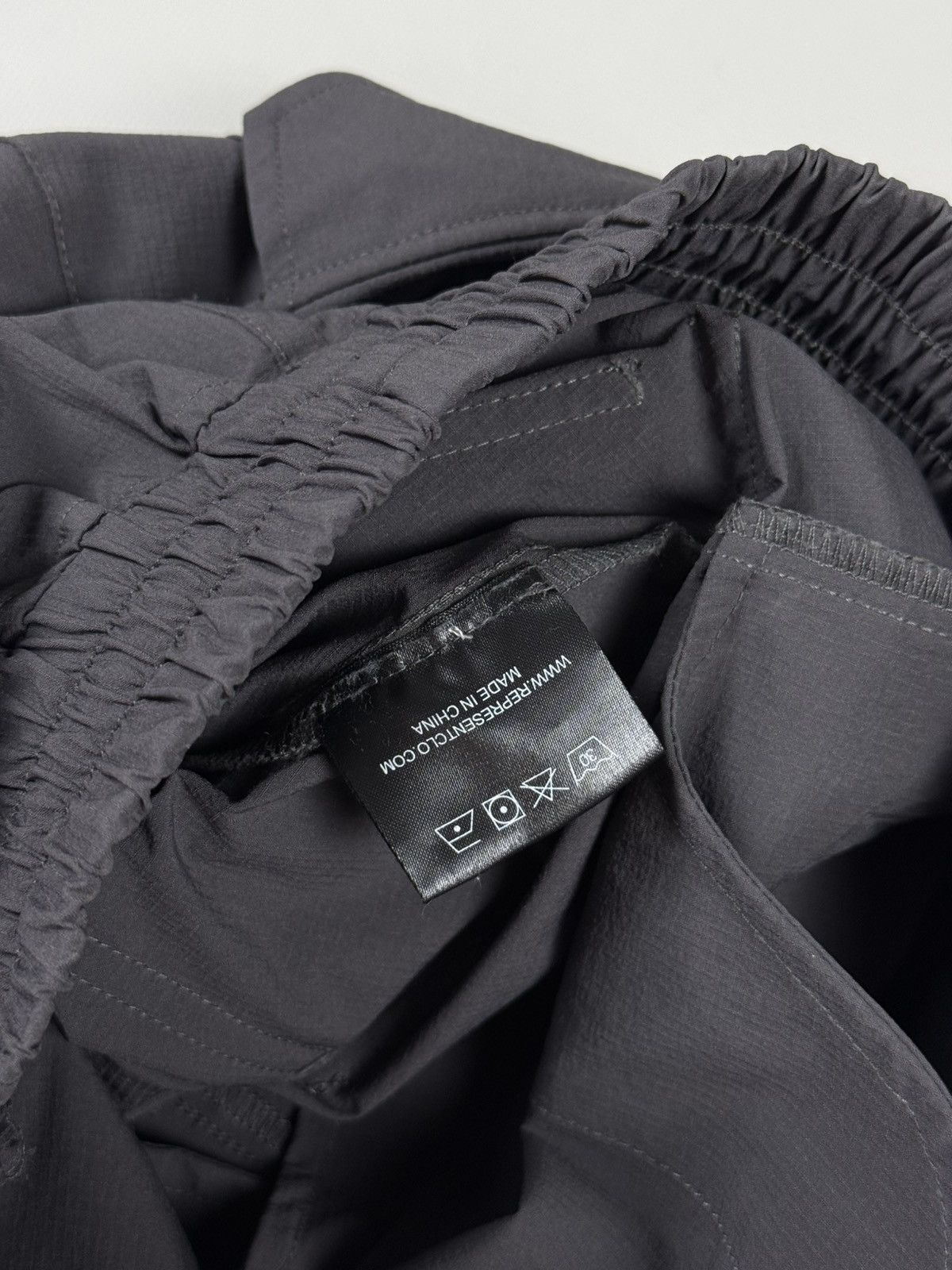 Represent Clo. 247 Represent Men’s Nylon Cargo Pants Joggers Size Xs Size US 28 / EU 44 - 16 Thumbnail