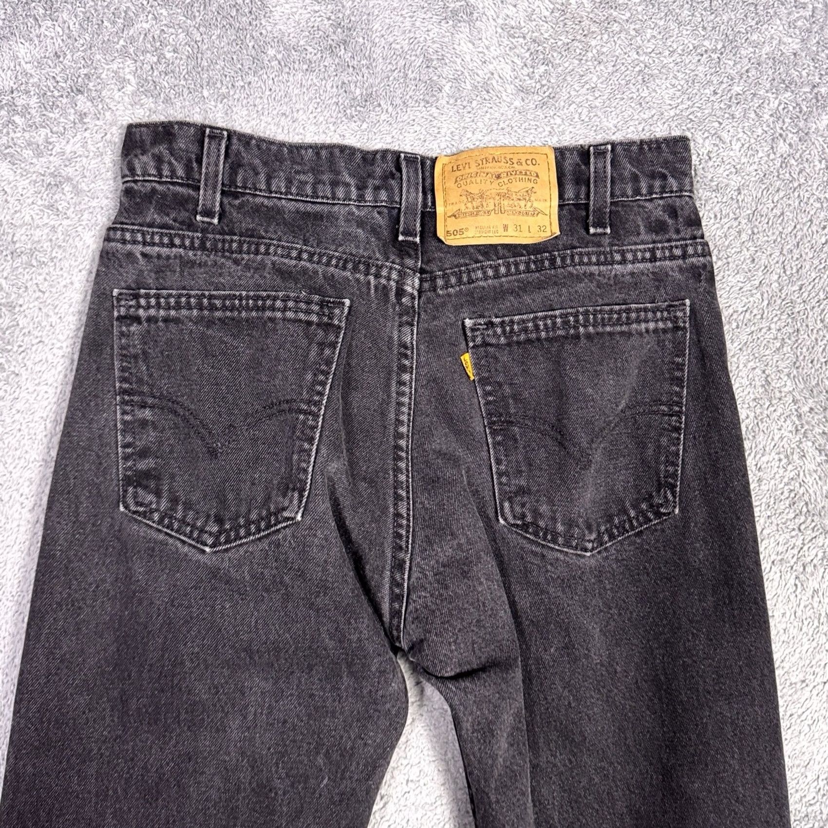 Levi's VINTAGE Levi's 505 Jeans Mens 30x30 USA Made 1997 Black 90s Orange Tab Straight Denim Urban 5-Pocket Mens Size US 30 / EU 46 - 3 Thumbnail
