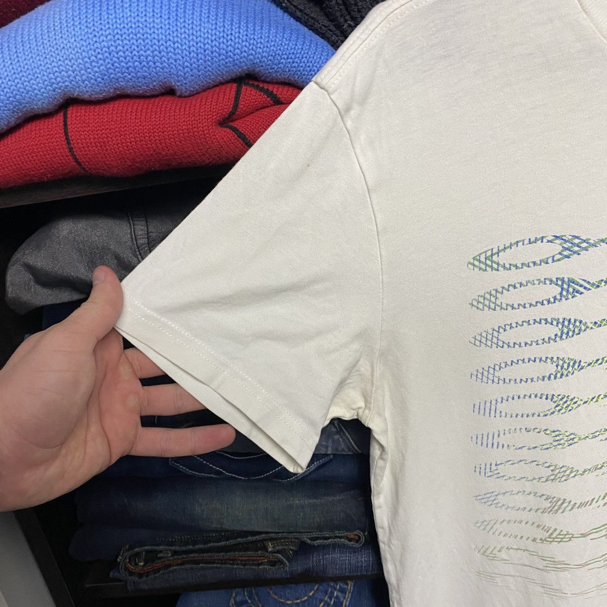 Oakley Vintage Oakley Softwear Big Monogrammed y2k tee size M Size US M / EU 48-50 / 2 - 5 Thumbnail