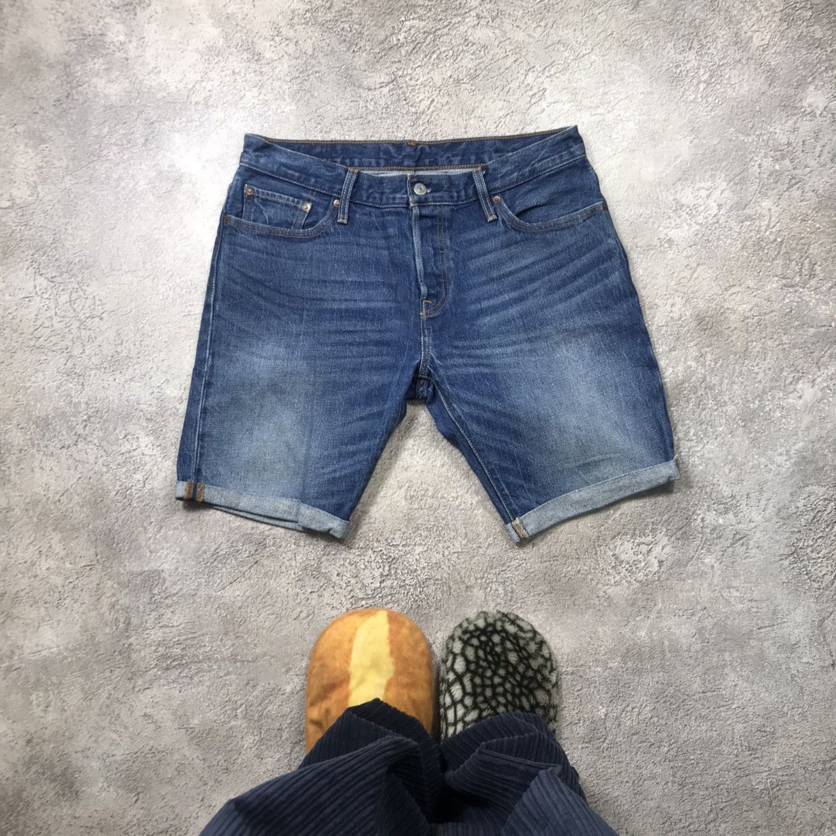 Vintage Vintage Levis Sun Faded Denim Shorts Streetwear Y2K Logo 32 Size US 32 / EU 48 - 3 Thumbnail