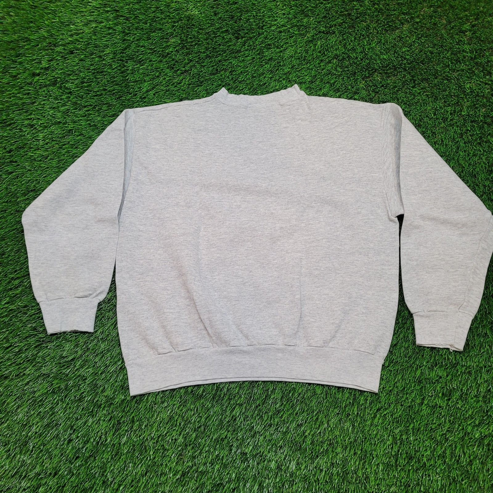 Mickey Unlimited VTG Mickey Unlimited Sweatshirt Boxy Crop Fit Disney L 90s Size US L / EU 52-54 / 3 - 5 Thumbnail