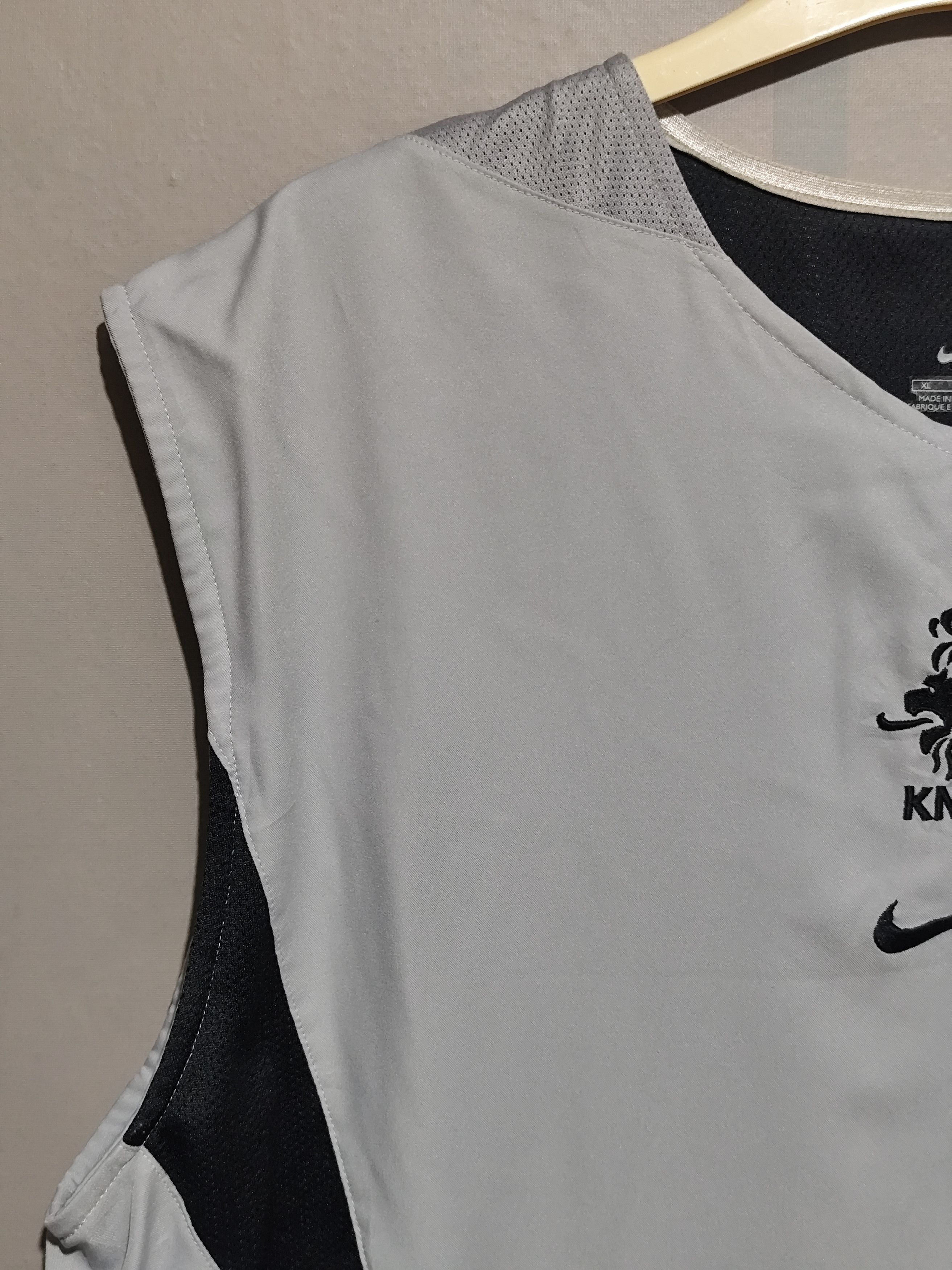 Nike Vintage Nike x Netherlands 2002 Training Shirt Sleeveless Size US XL / EU 56 / 4 - 6 Thumbnail