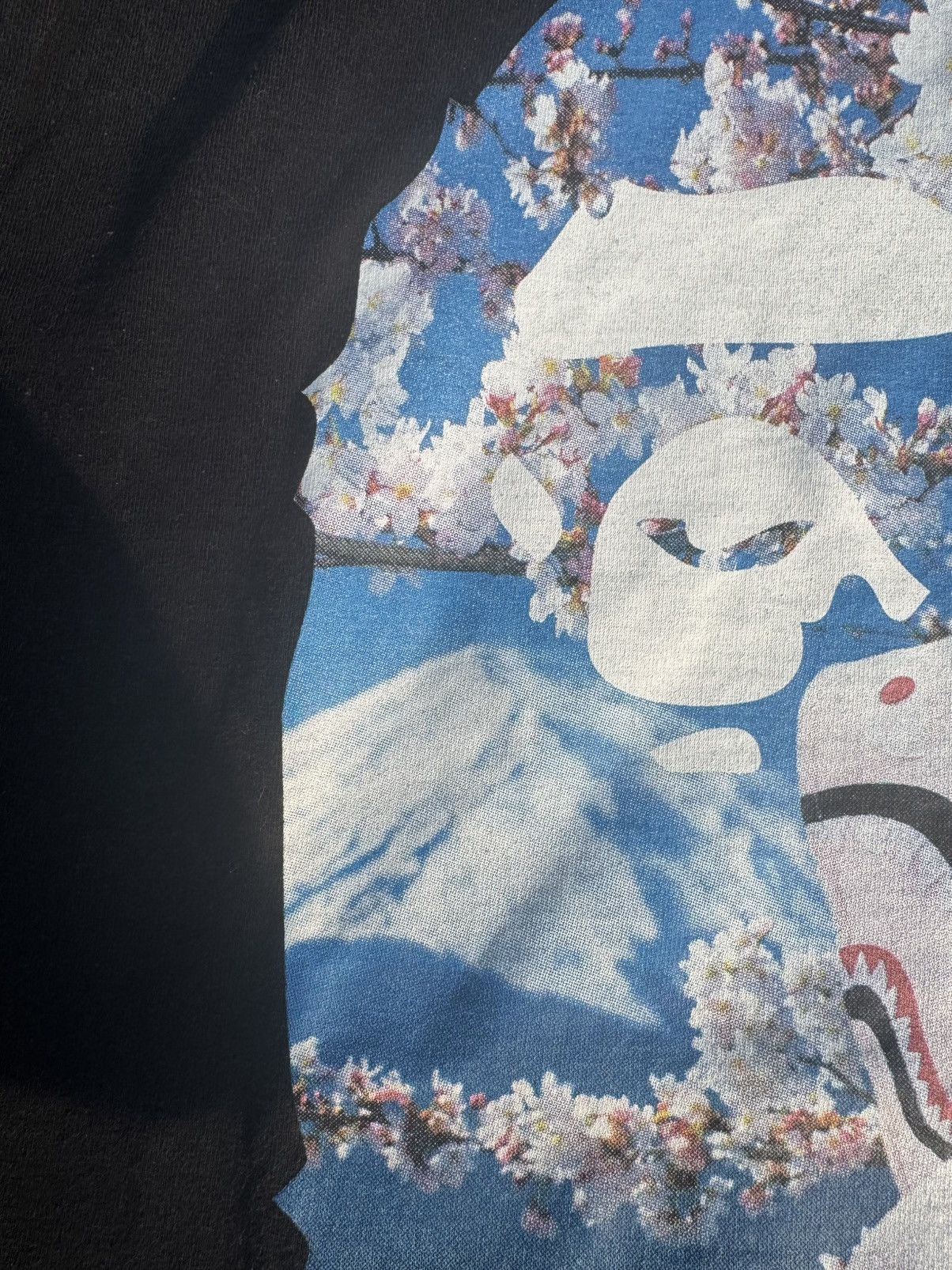Bape Sakura Ape Head Photo Tee (2018) Size US M / EU 48-50 / 2 - 4 Thumbnail