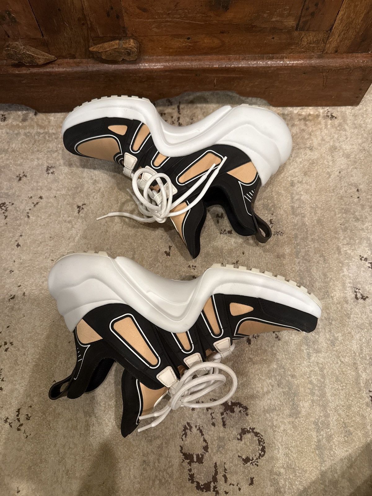 Louis Vuitton Louis Vuitton sneakers Size US 7 / IT 37 - 3 Thumbnail