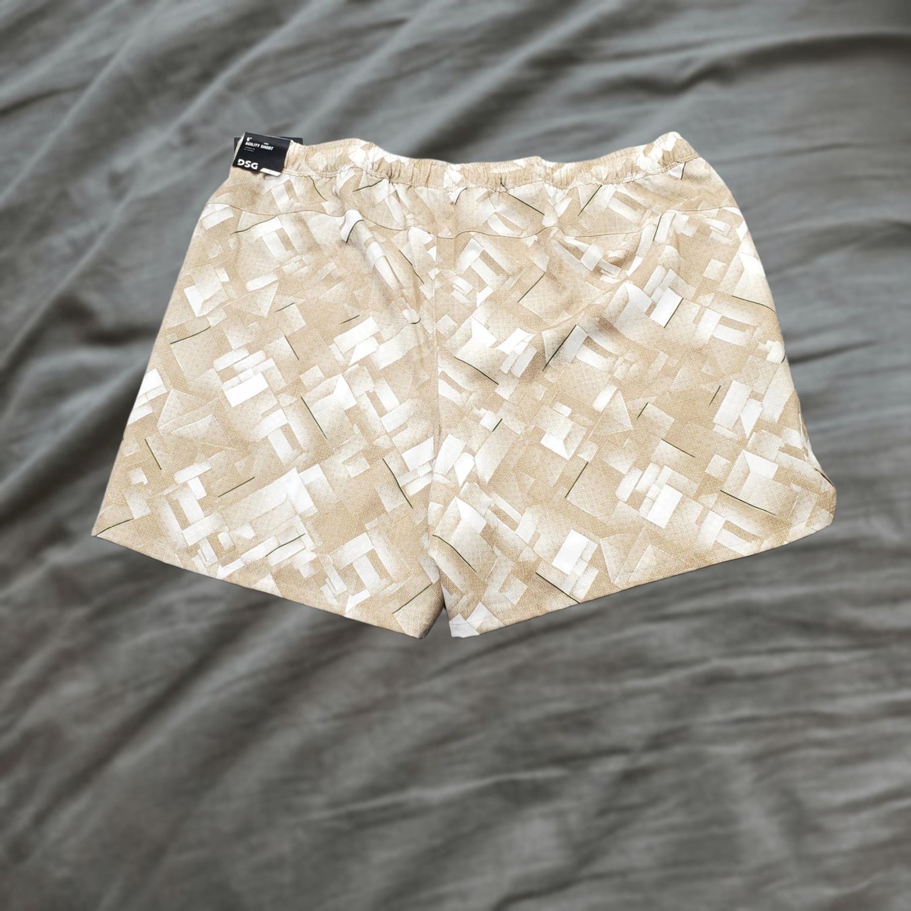 Vintage DSG 6" Agility Shorts Mens XL Multi Performance Athletic Fit Moisture Wicking Size US 36 / EU 52 - 1 Thumbnail