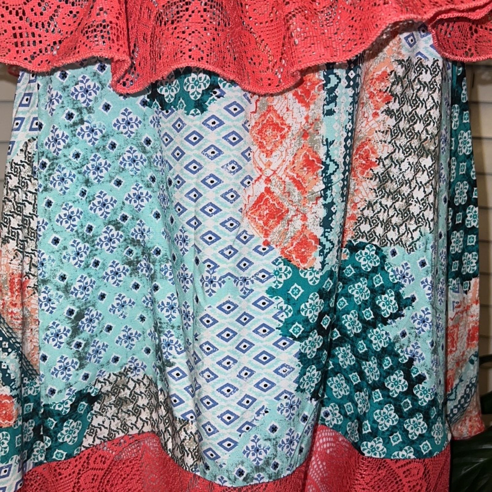 Other NWOT Sugarfox Off Shoulder Lacy Ruffle Top L Size L / US 10 / IT 46 - 4 Thumbnail