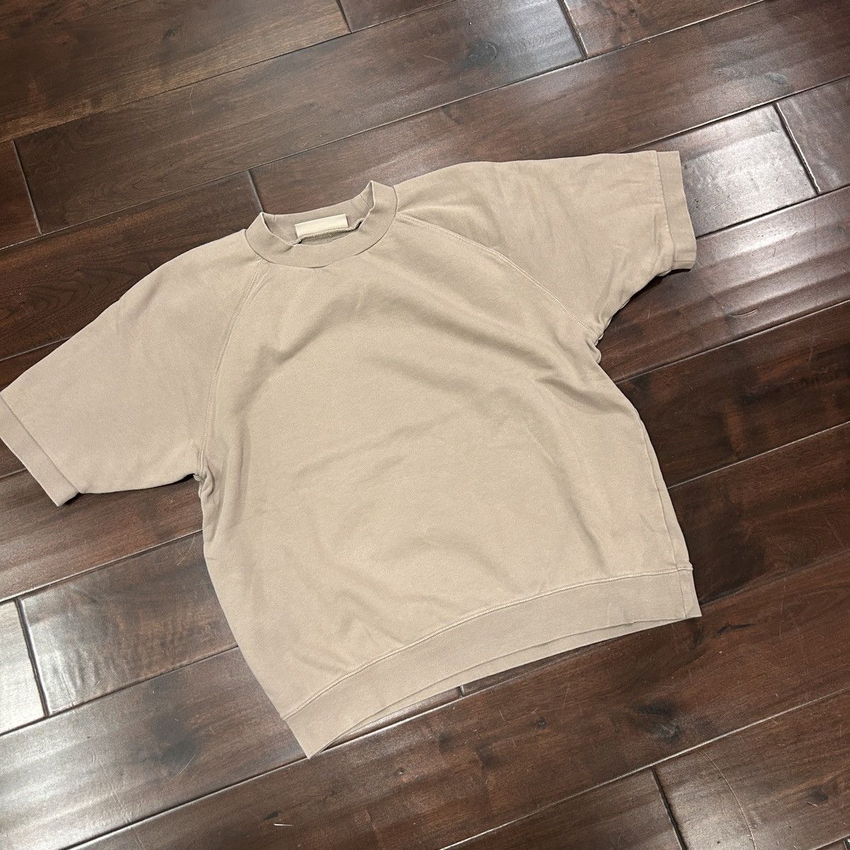 Essentials × Fear of God Raglan Short Sleeve Sweatshirt Size US L / EU 52-54 / 3 - 1 Thumbnail