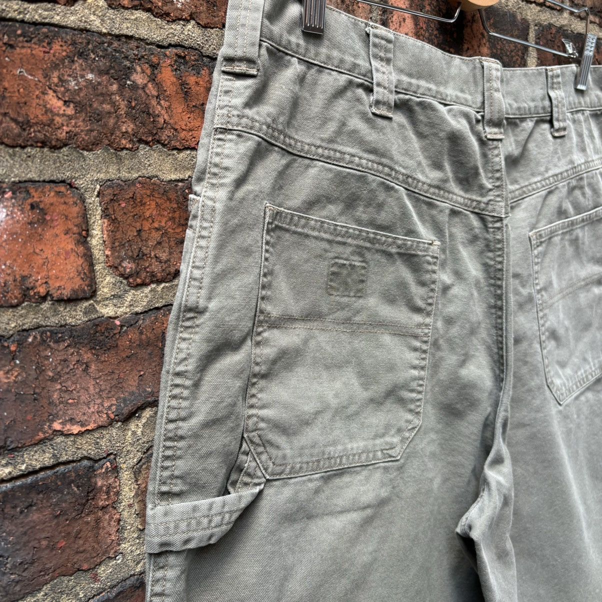 Old Navy × Vintage Vintage Y2K Khaki Green Baggy Work Shorts Size US 37 - 6 Thumbnail