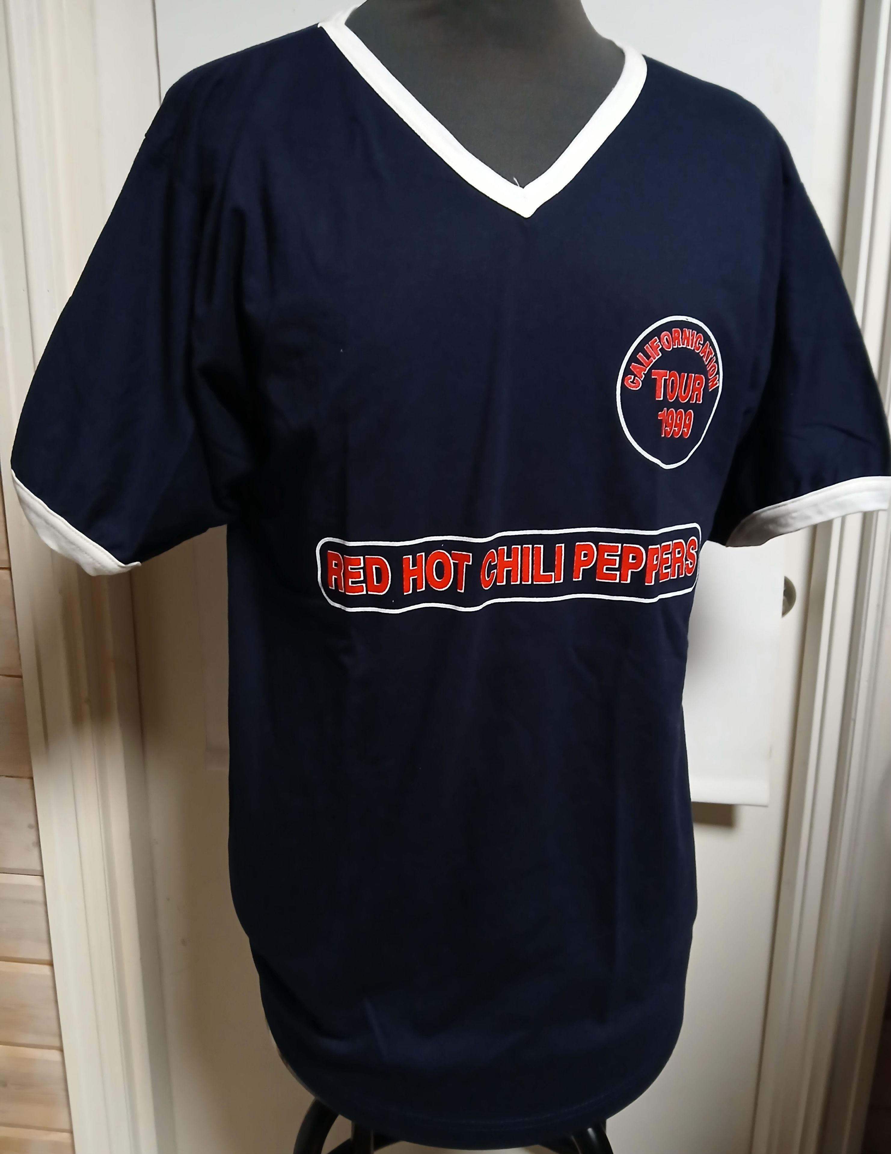 Band Tees RHCP CALIFORNICATION TOUR-99 NOS Rare Size US XL / EU 56 / 4 - 1 Thumbnail