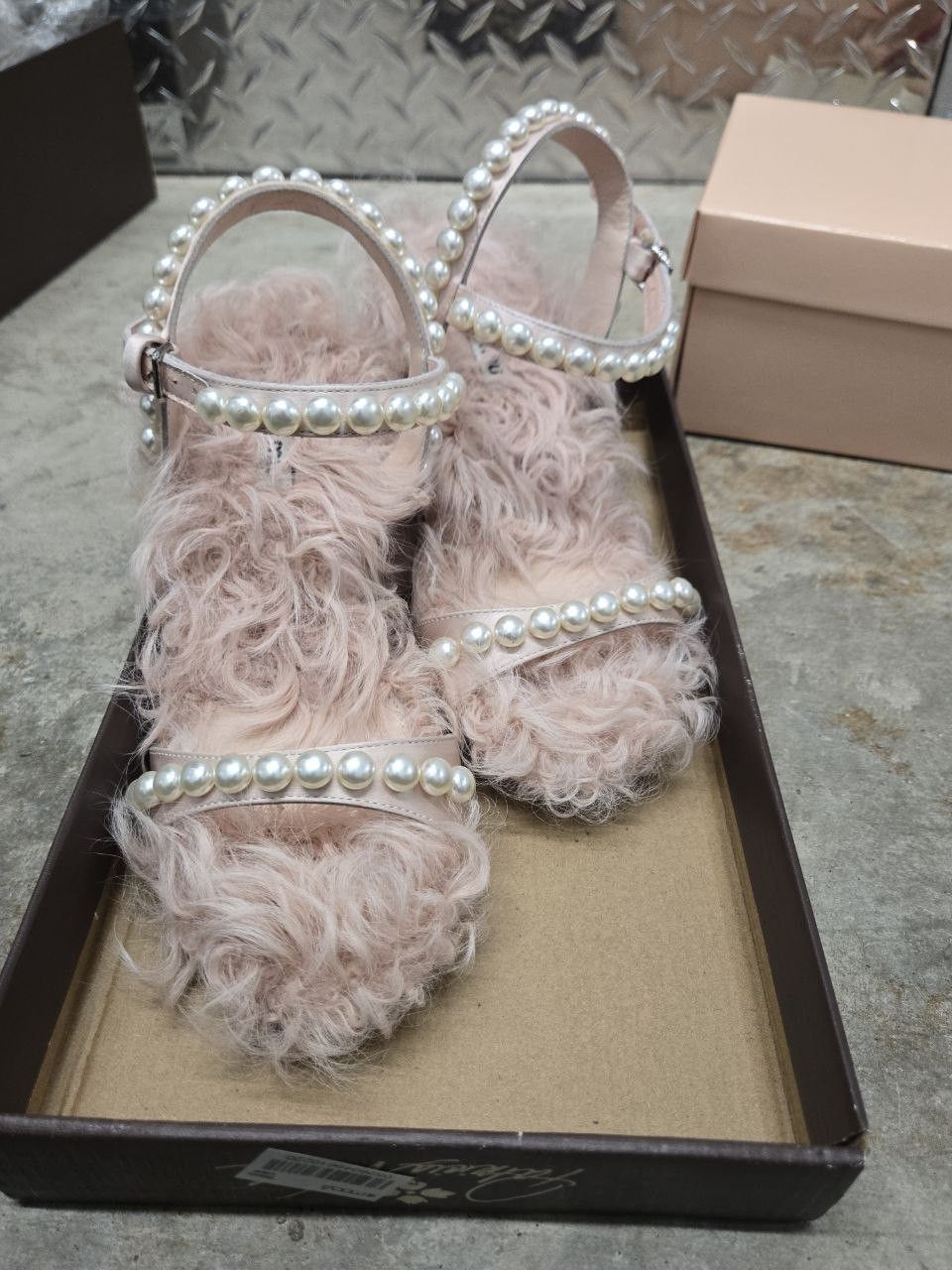 Miu Miu Miu Miu Pink Faux Fur Pearl Sandals Size US 6 / IT 36 - 4 Thumbnail