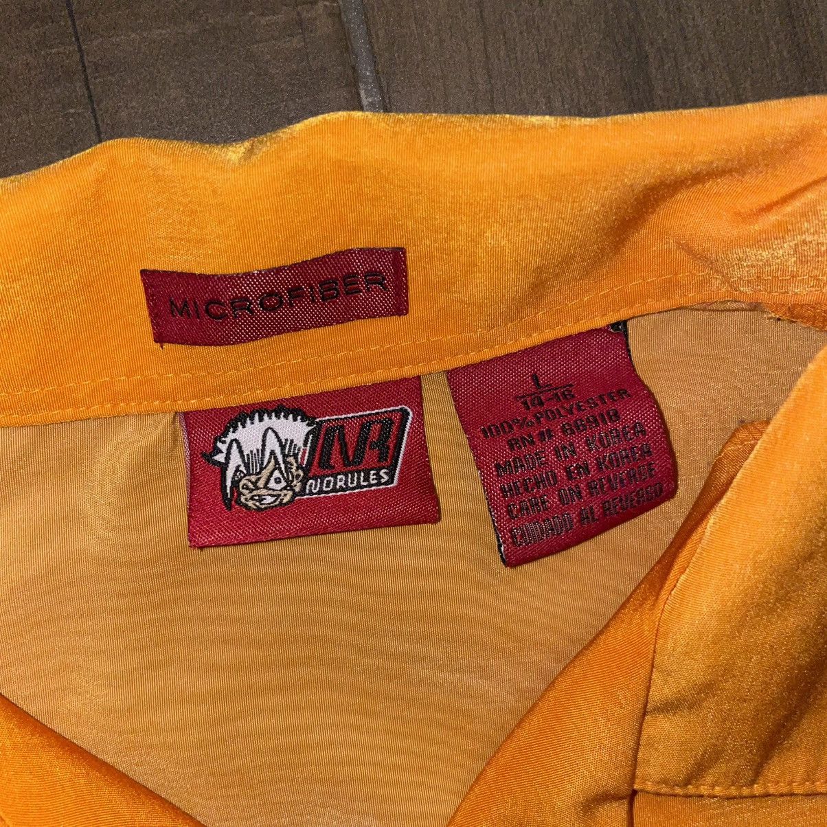 Vintage Vintage Y2K No Rules Flame Blazing Tricks Button Shirt Size US S / EU 44-46 / 1 - 3 Thumbnail