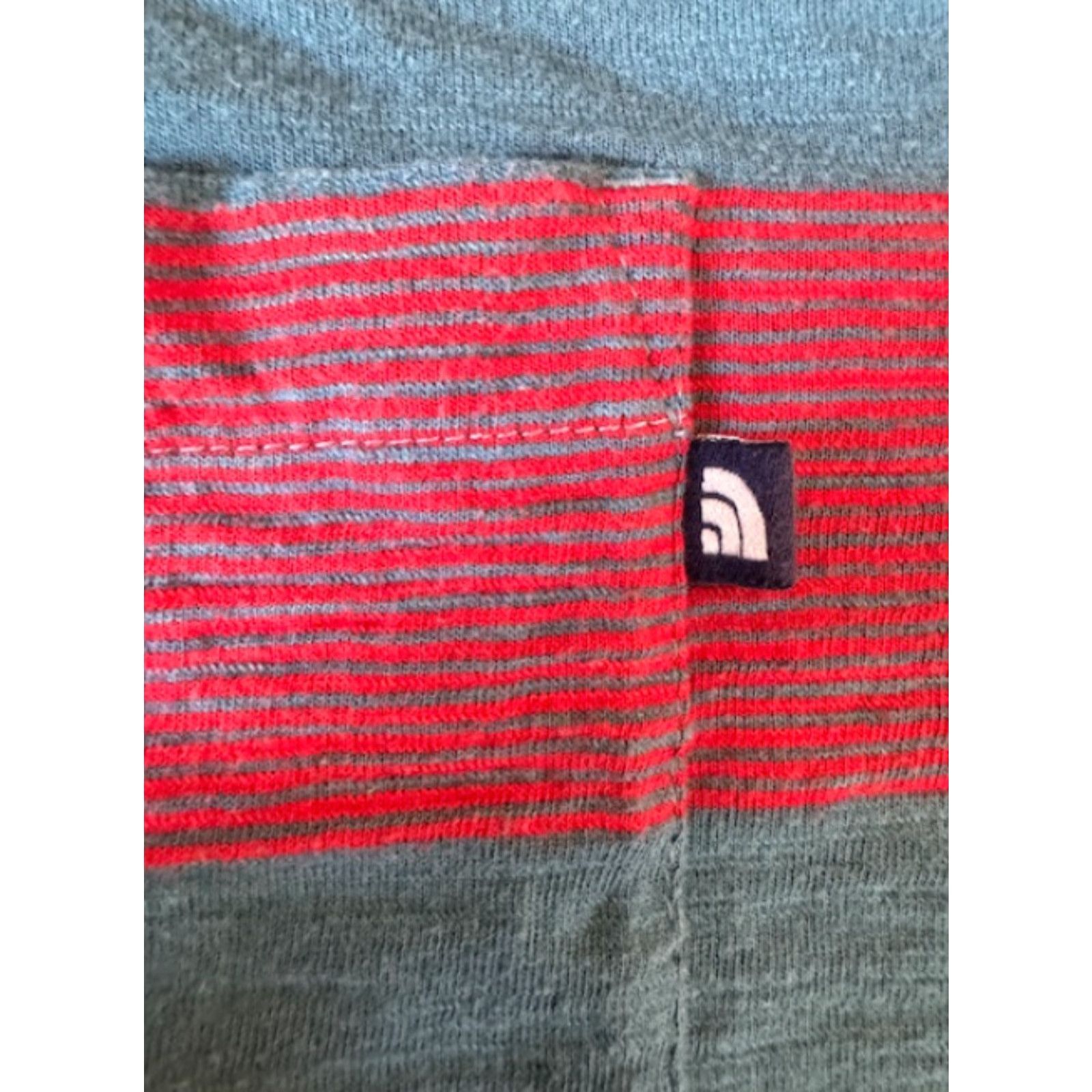 The North Face The North Face Mens Large Polo Shirt Short Sleeve Striped Red Blue Multicolor Cotton Polyester Button Closure Collared FIt Regular Mens 90s? Size US L / EU 52-54 / 3 - 3 Thumbnail