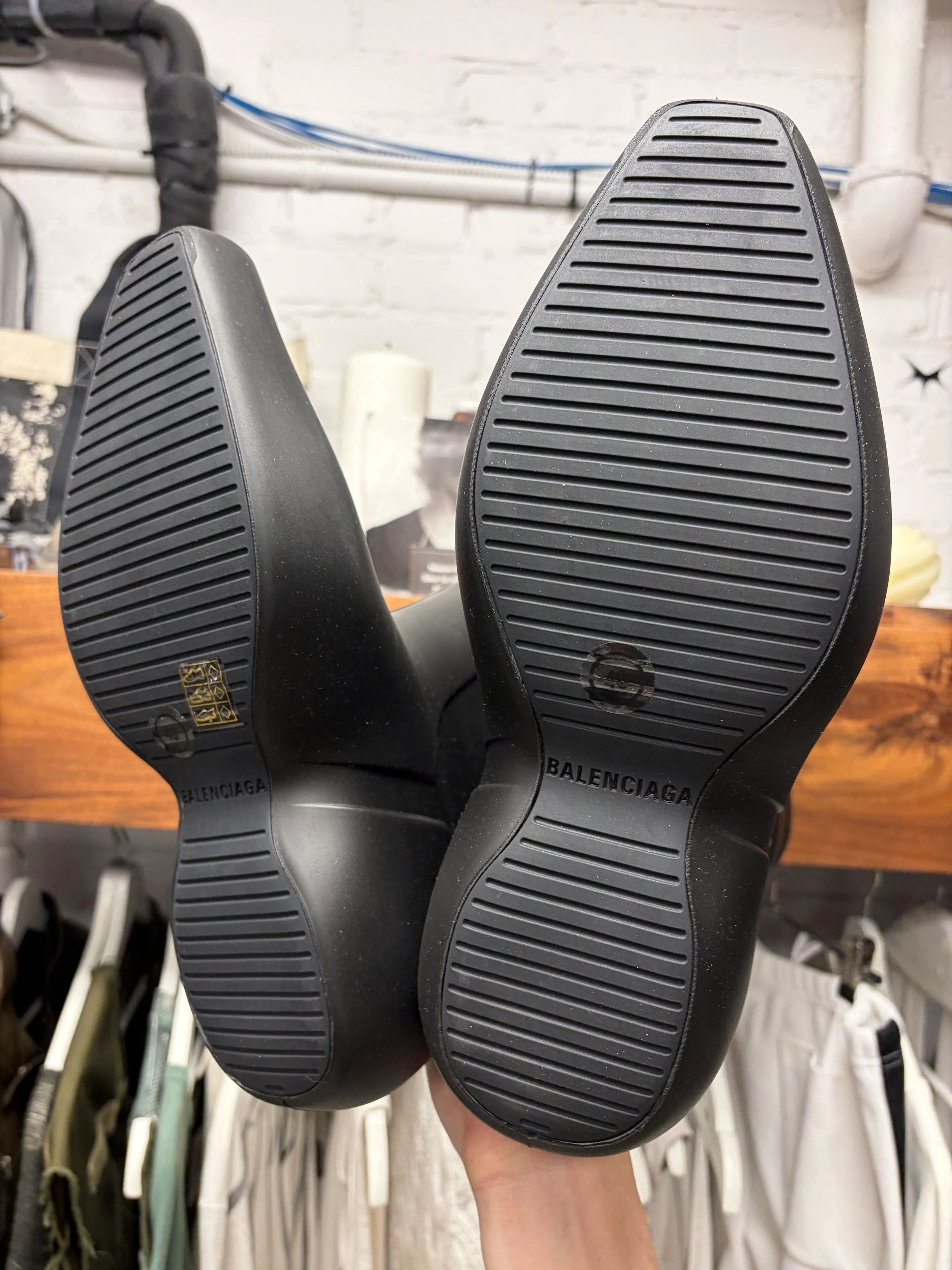 Balenciaga Balenciaga ‘Excavator’ Pointed Toe Black Rubber Boots Size US 7 / EU 40 - 5 Thumbnail