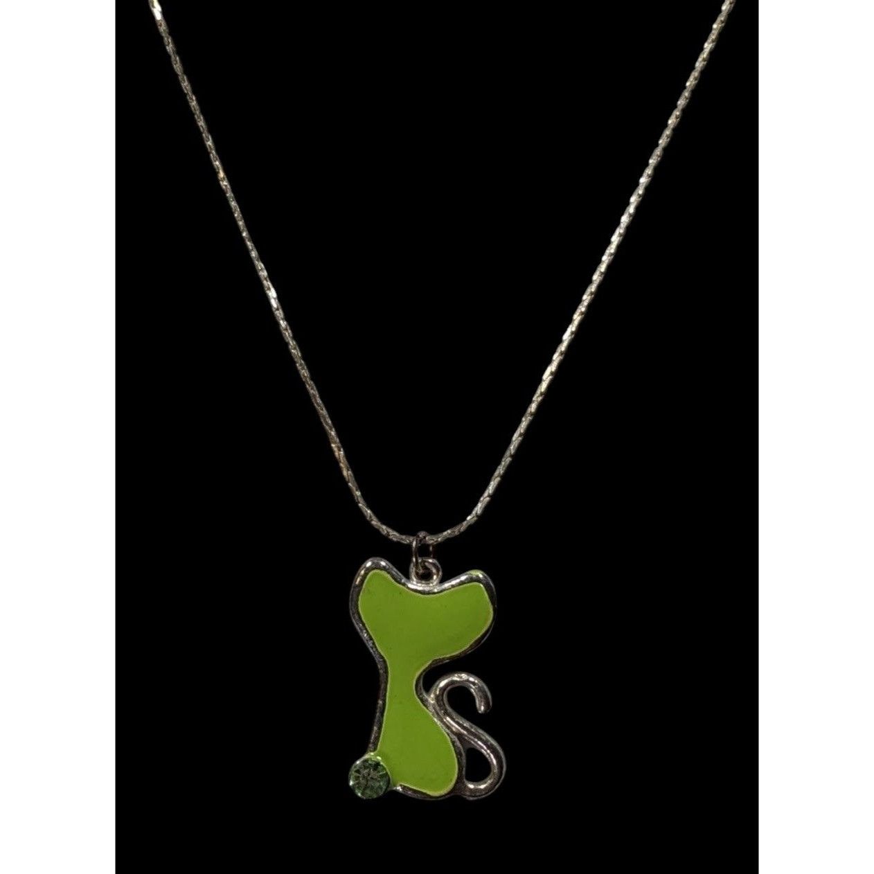 Other Retro Green Enamel Cat Pendant Necklace With Silver Tone Cha Size ONE SIZE - 2 Thumbnail