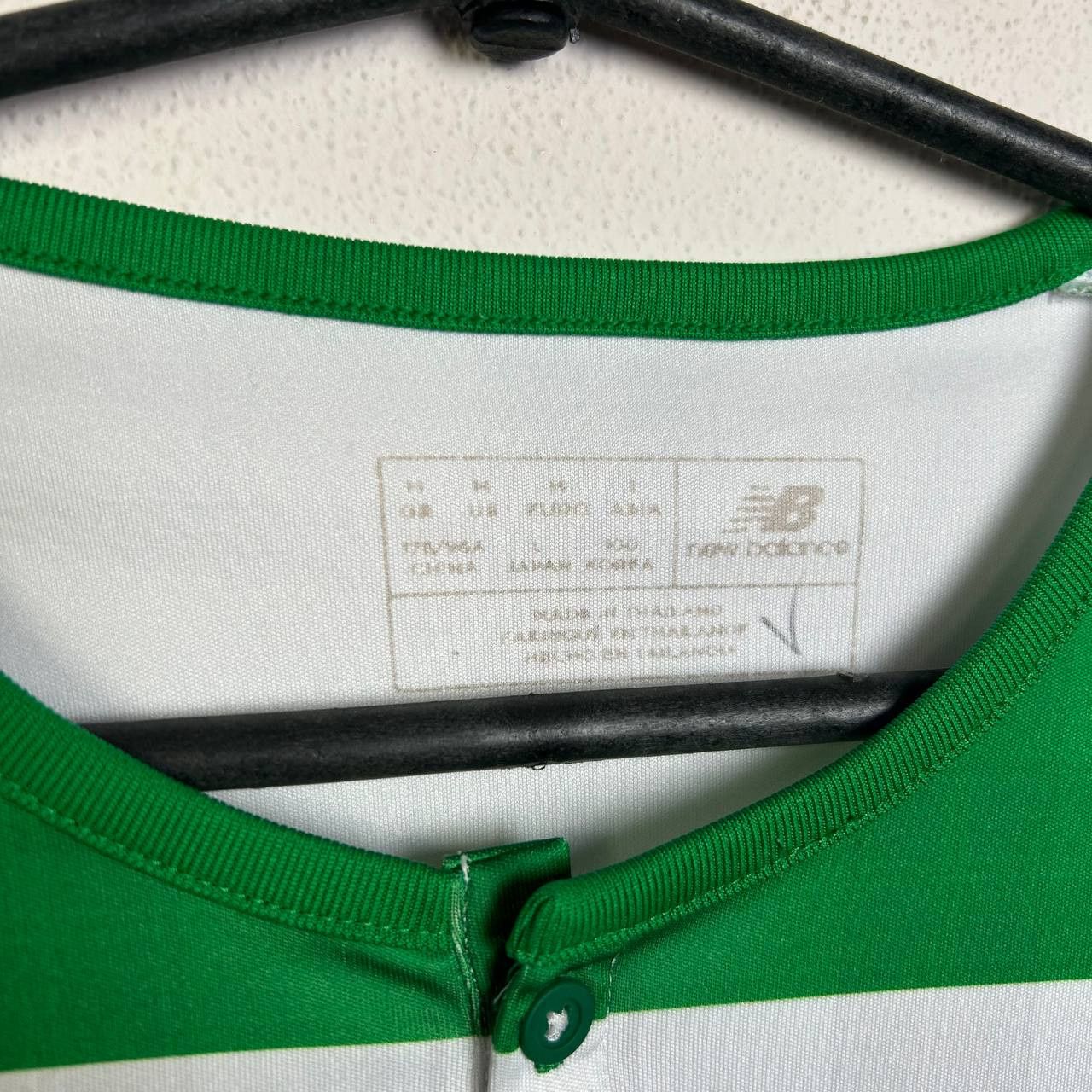 New Balance Mens New Balance FC Celtic 2020 home soccer jersey Size US M / EU 48-50 / 2 - 5 Thumbnail