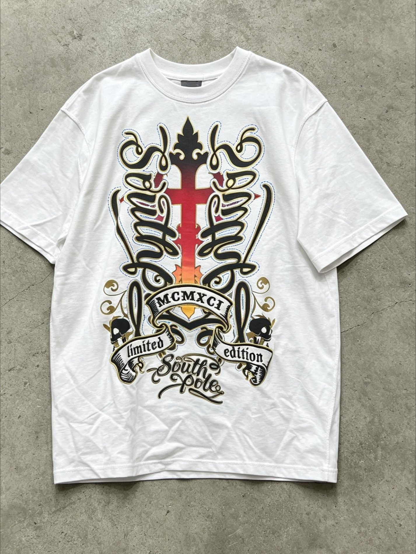 Southpole southpole graffik bone cross t-shirt Size US L / EU 52-54 / 3 - 1 Thumbnail