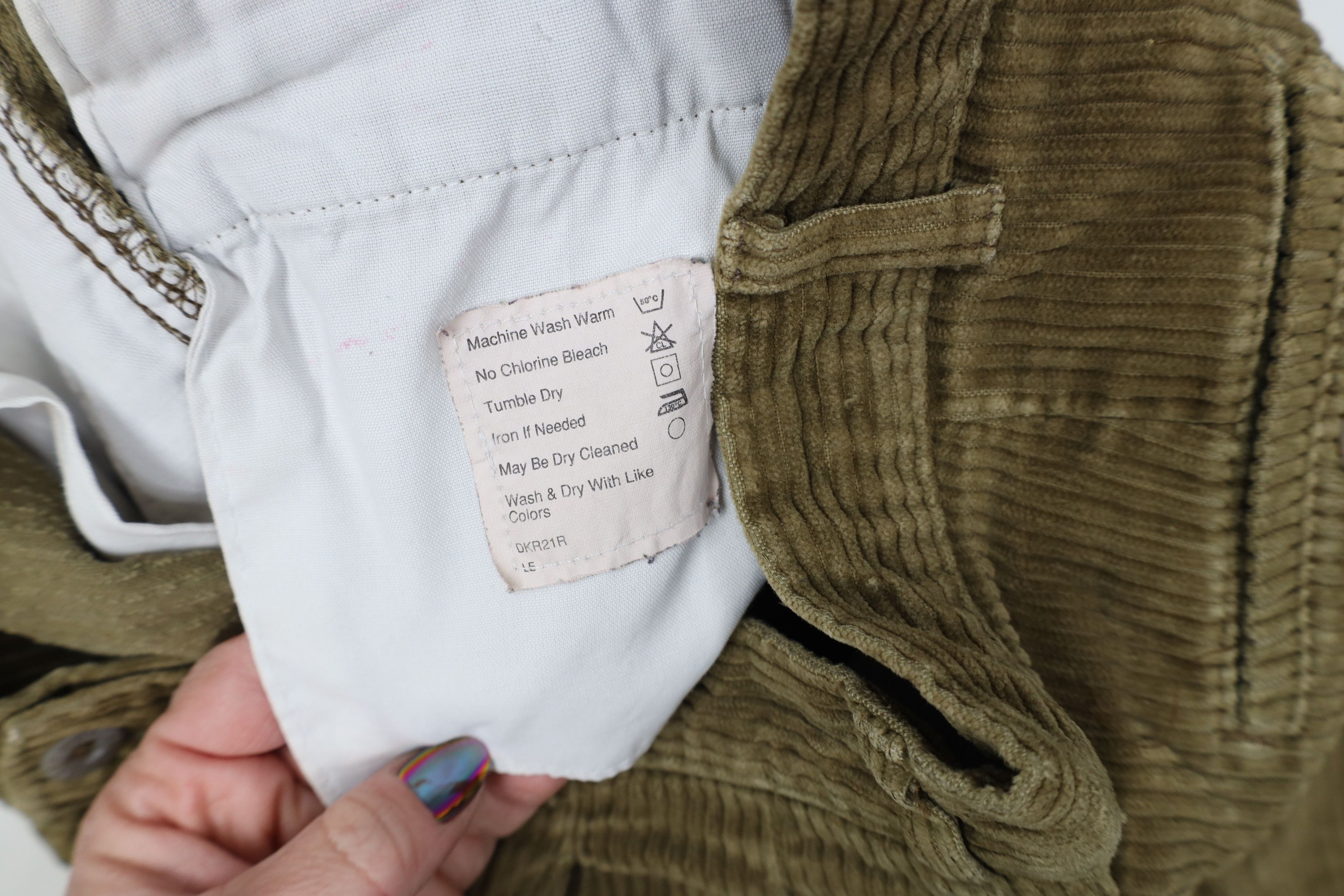 Vintage Vintage 90s Streetwear Corduroy Straight Leg Chino Pants Size US 32 / EU 48 - 9 Thumbnail