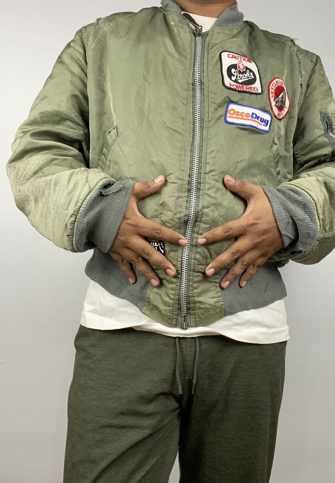 Alpha Industries MA 1 Crazy Design The Wildhearts Worn Distressed Jacket Size US L / EU 52-54 / 3 - 3 Thumbnail