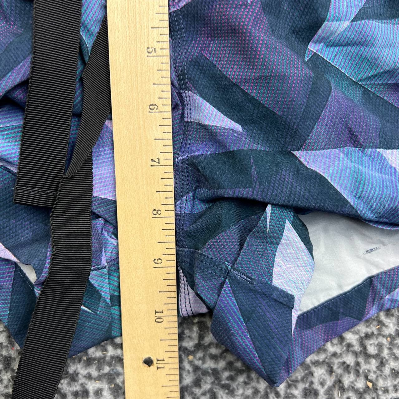 Lululemon Lululemon Athletic Women 4 Geometric Print Drawstring Size 27" / US 4 / IT 40 - 4 Thumbnail