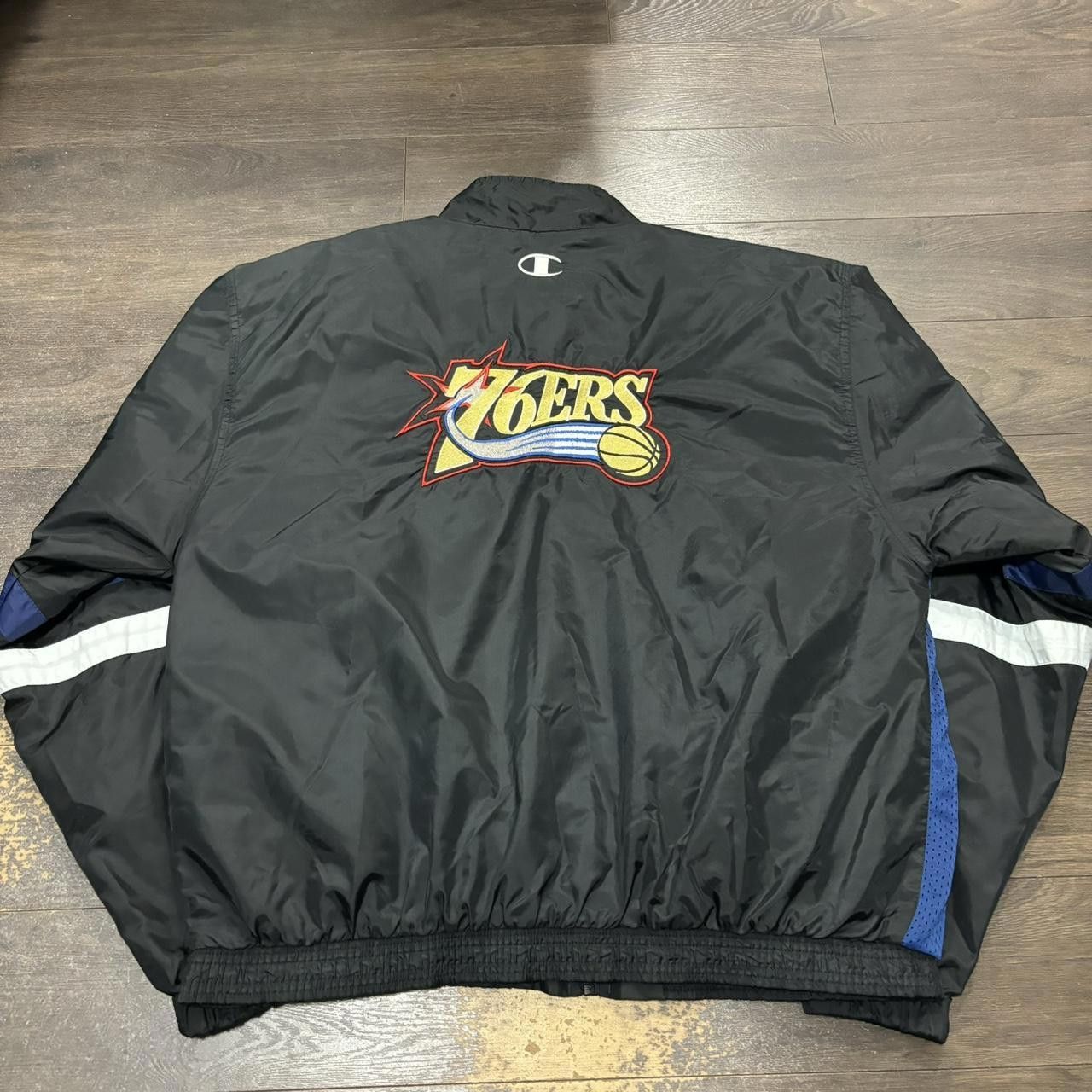 Champion Vintage Philadelphia 76ers champion zip up windbreaker 90s L Size US L / EU 52-54 / 3 - 6 Thumbnail