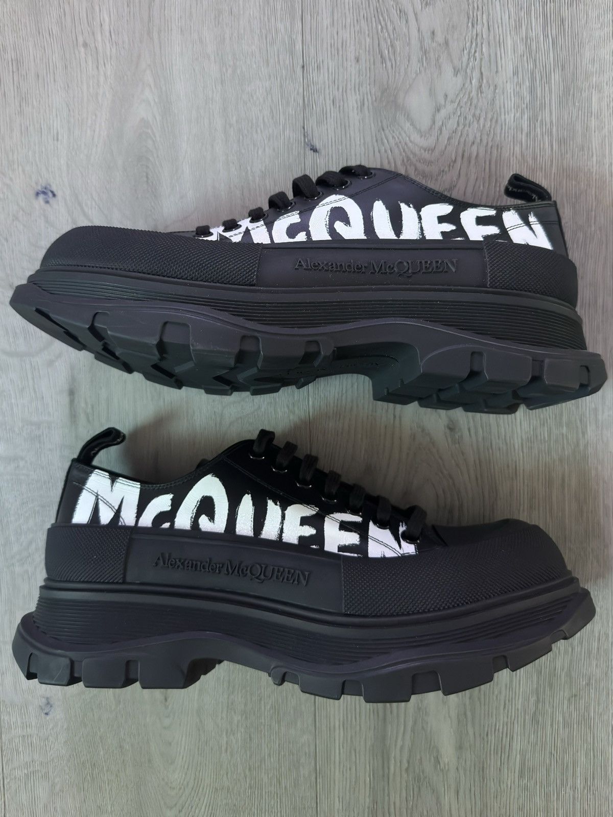 Alexander McQueen Alexander McQueen Low Top Sneakers Size US 12 / EU 45 - 1 Thumbnail