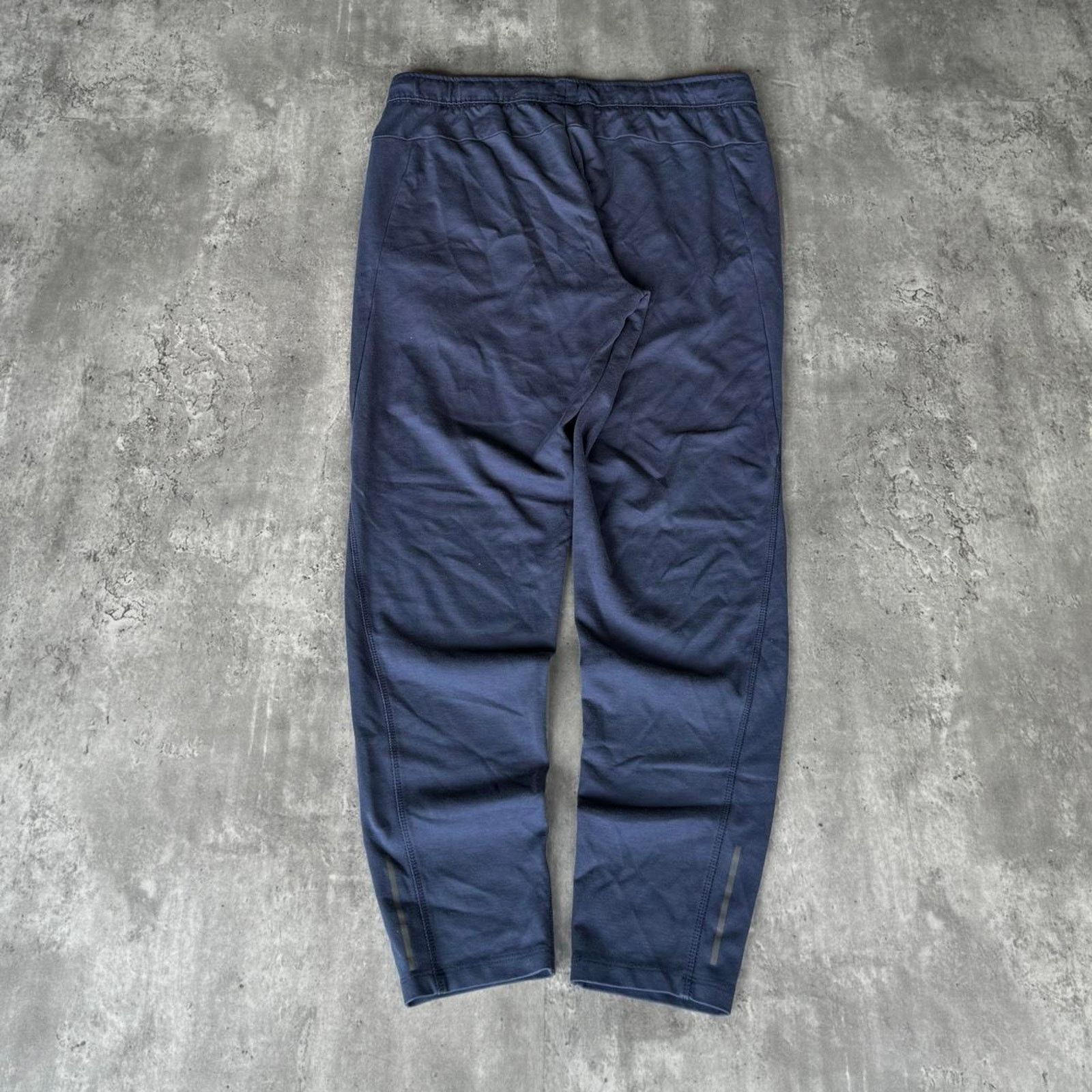 Russell Athletic × Vintage Vintage Y2K Russell Athletic Navy Blue Essential Sweatpants Size US 34 / EU 50 - 2 Thumbnail