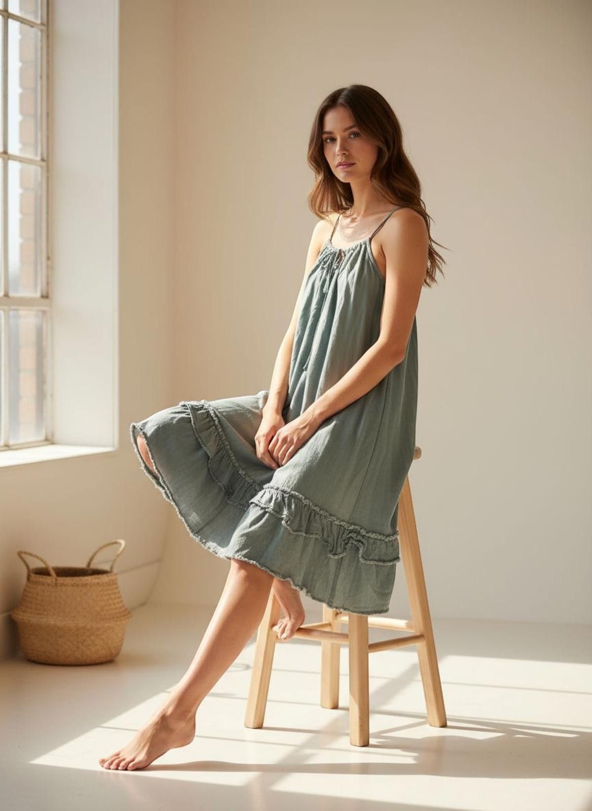 Designer Wishlist Women's Midi Dress w Ruffle Hem & Spaghetti Straps Size M / US 6-8 / IT 42-44 - 2 Thumbnail