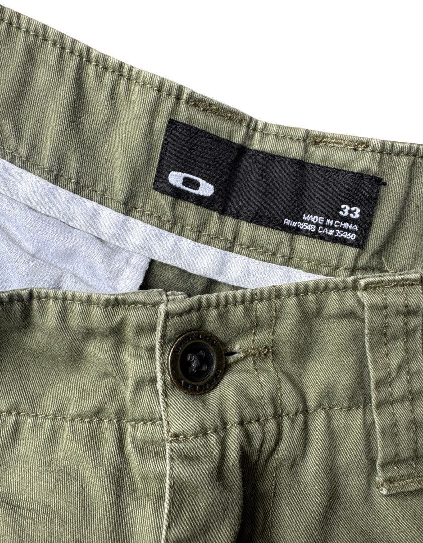 Oakley Vintage Y2K Oakley Green Shorts Size US 33 - 3 Thumbnail