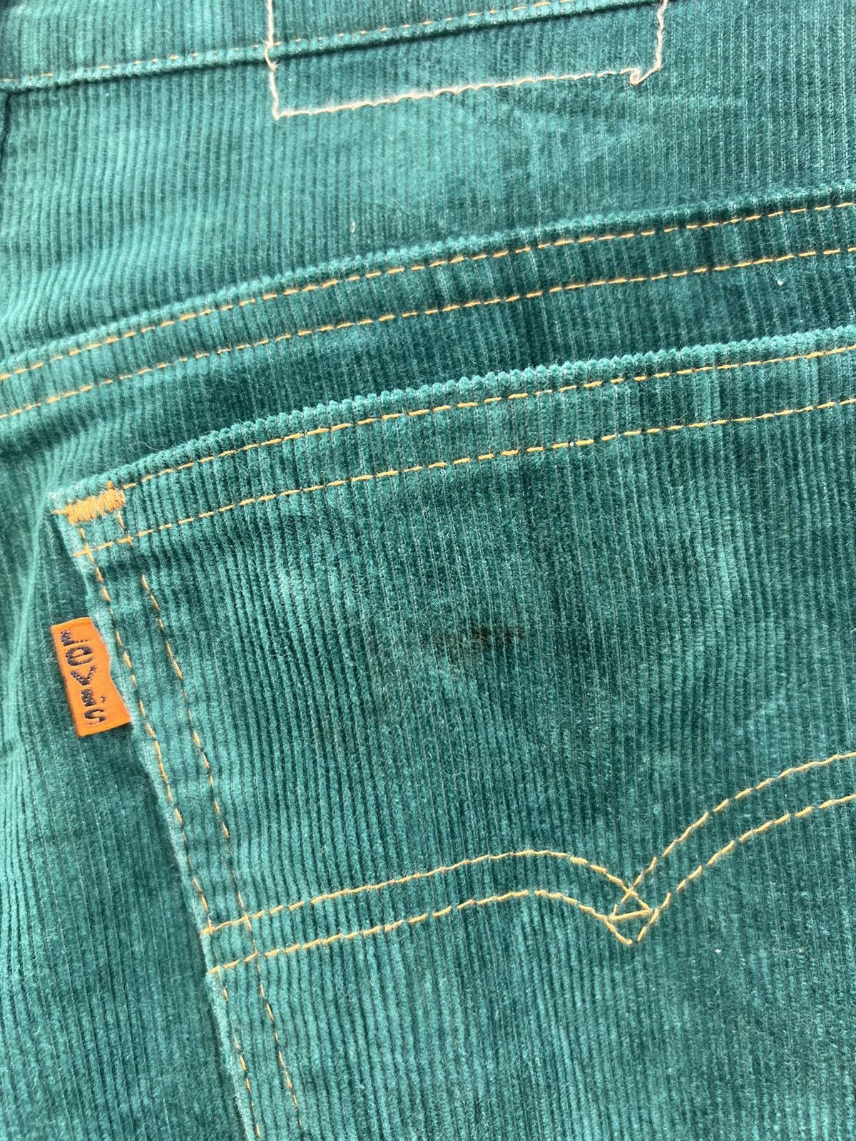 Levi's Vintage 70s Levi’s Orange Tab Faded Green Corduroy Pant Size US 29 - 19 Thumbnail
